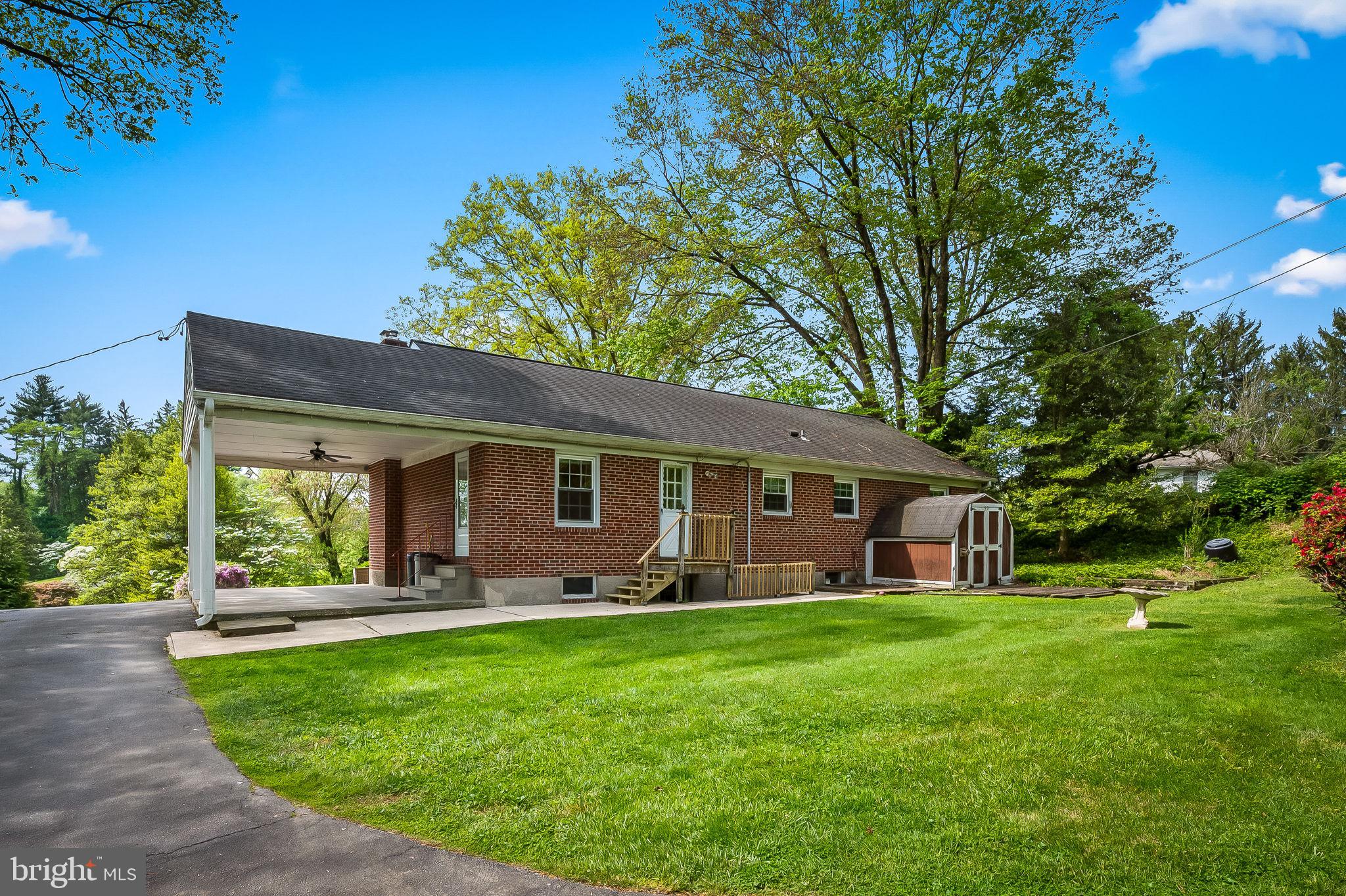 STRATFORD - Residential