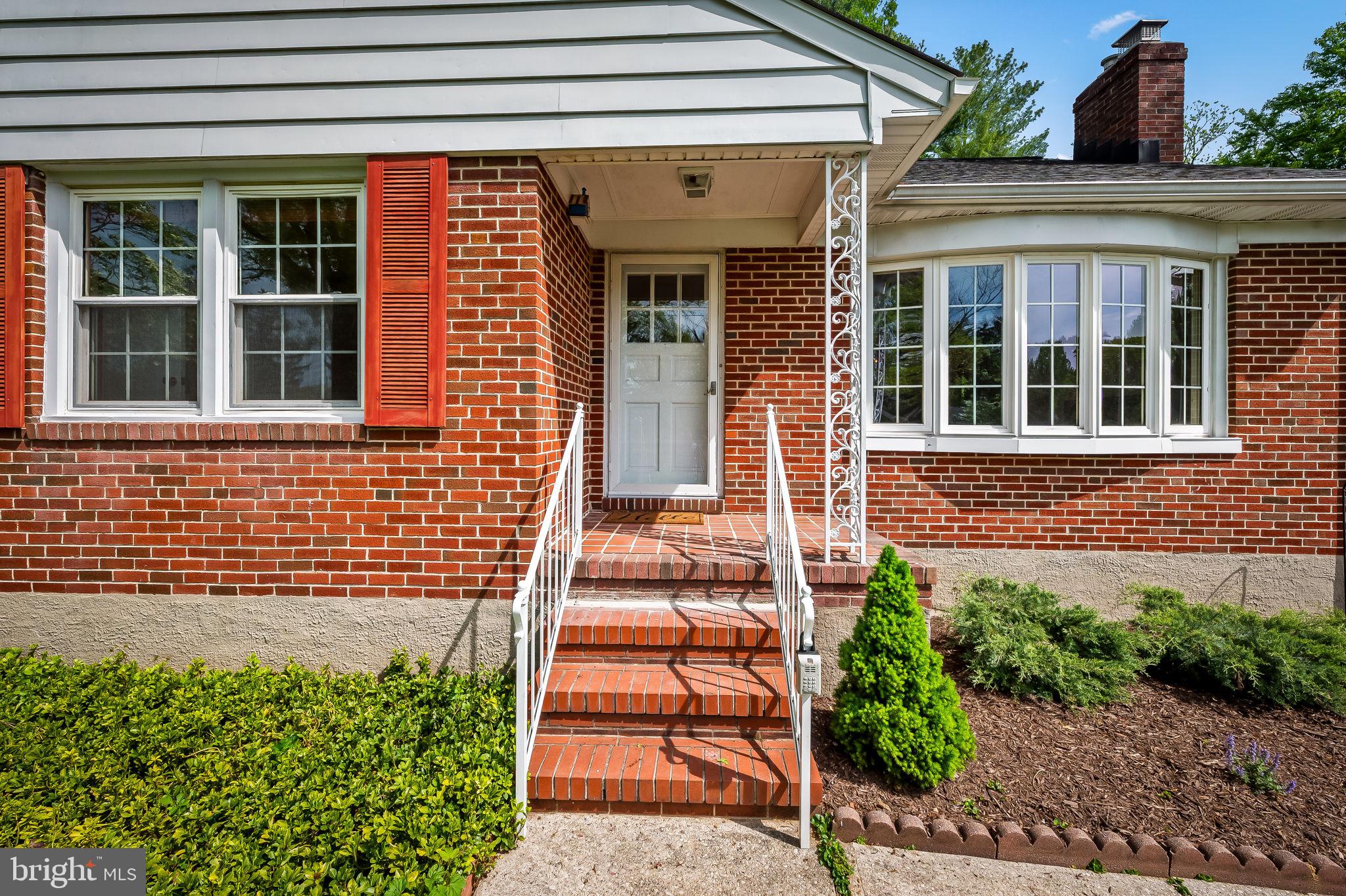 STRATFORD - Residential