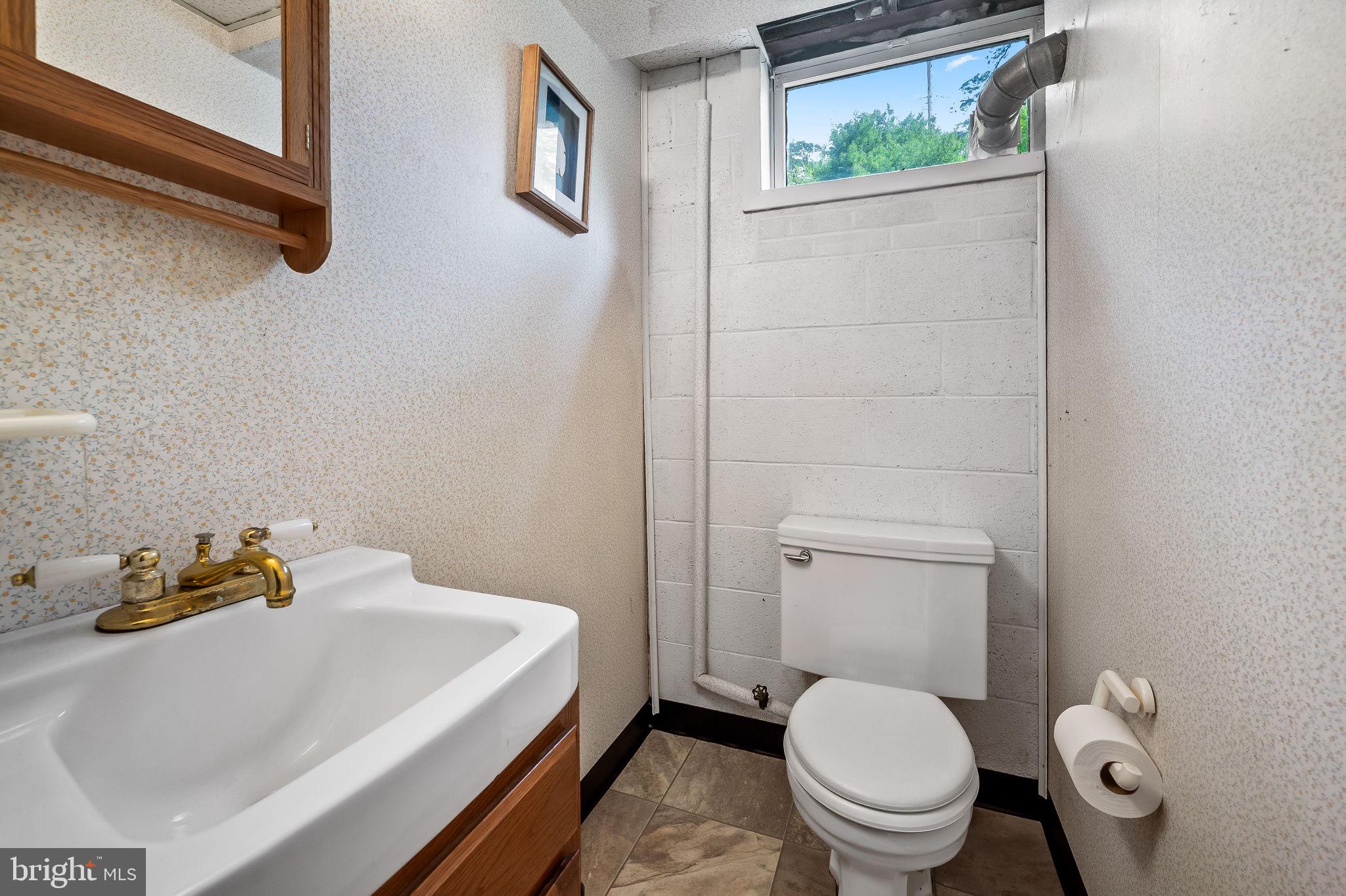 STRATFORD - Residential