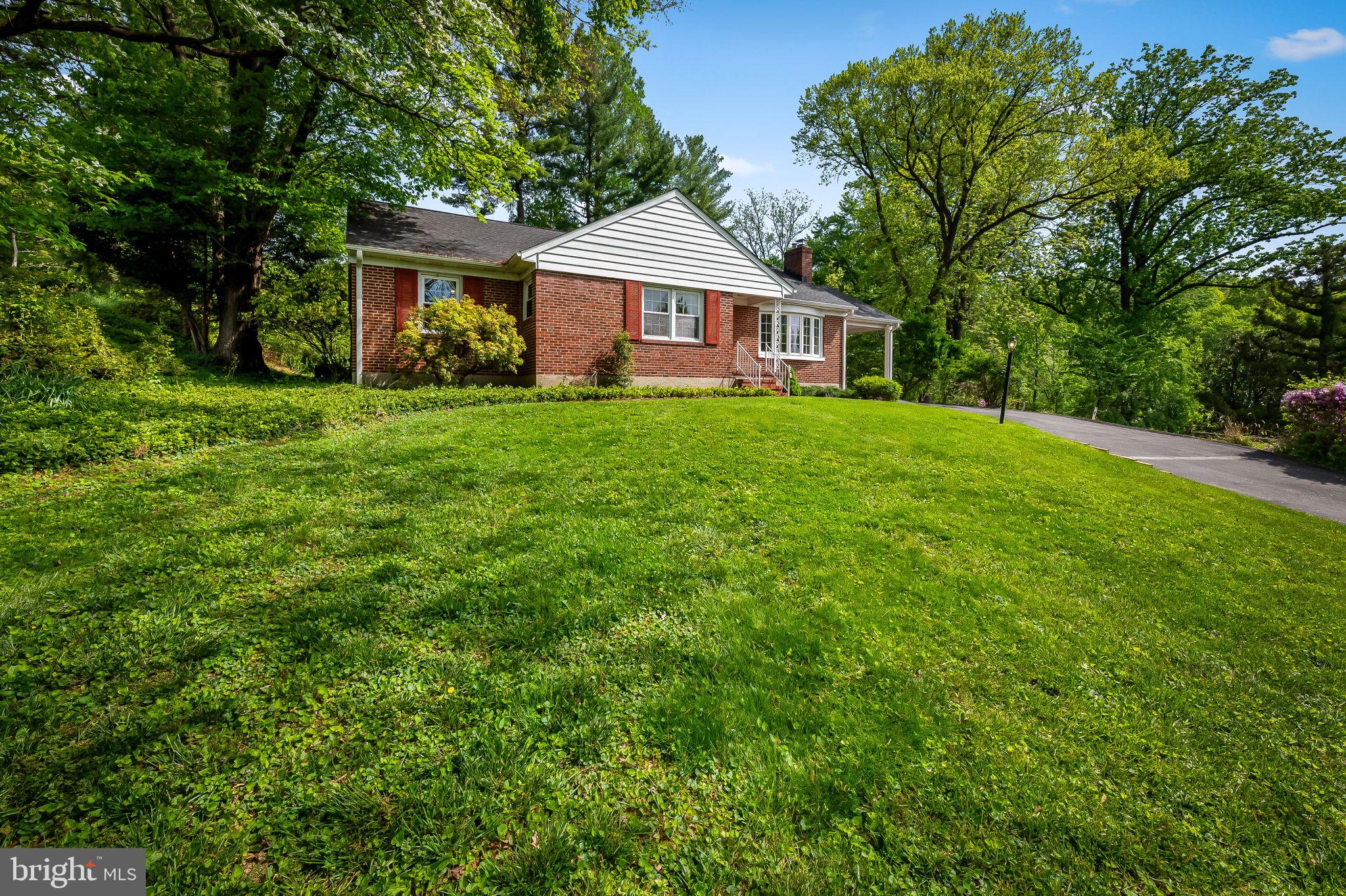 STRATFORD - Residential