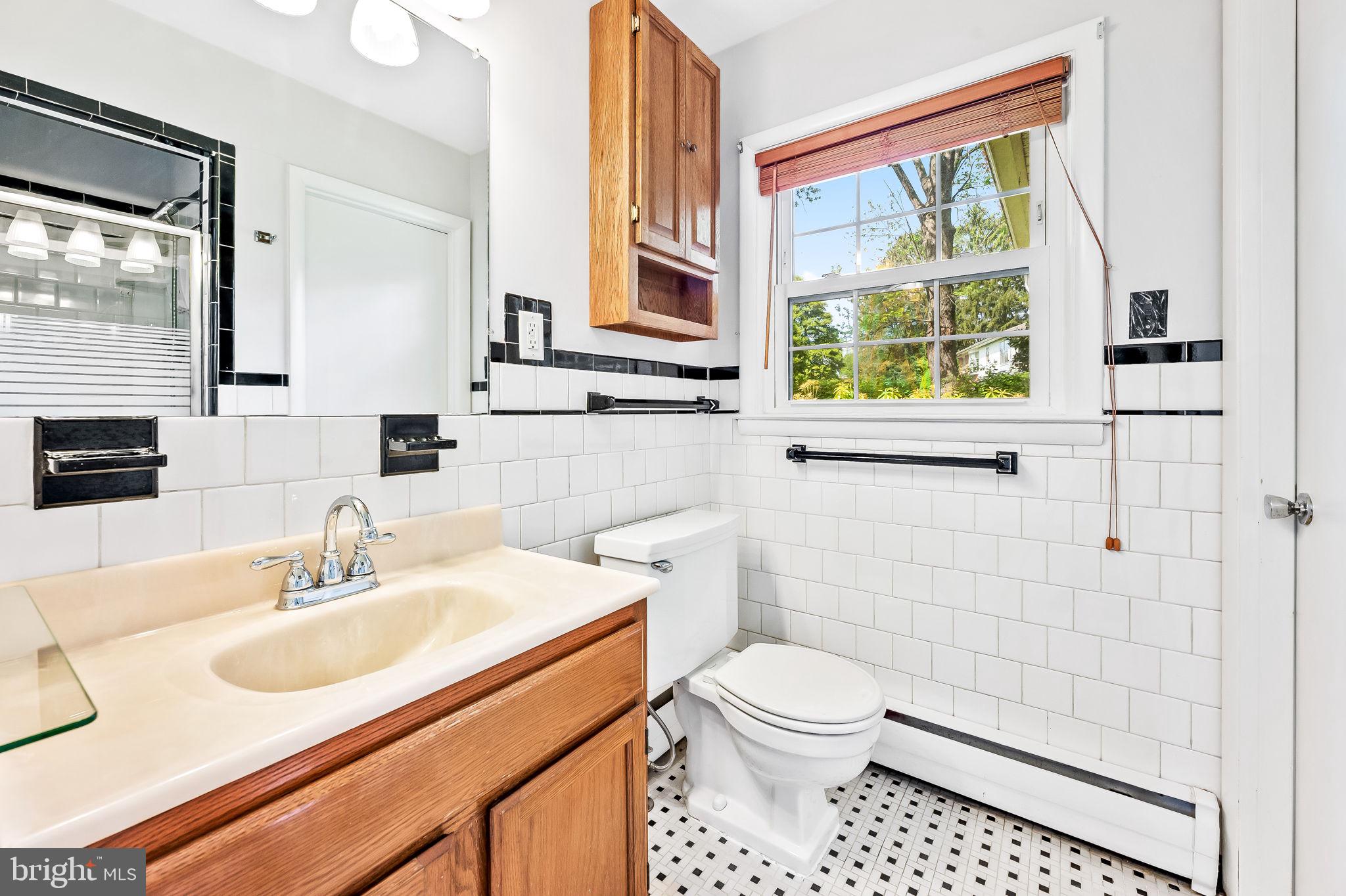 STRATFORD - Residential