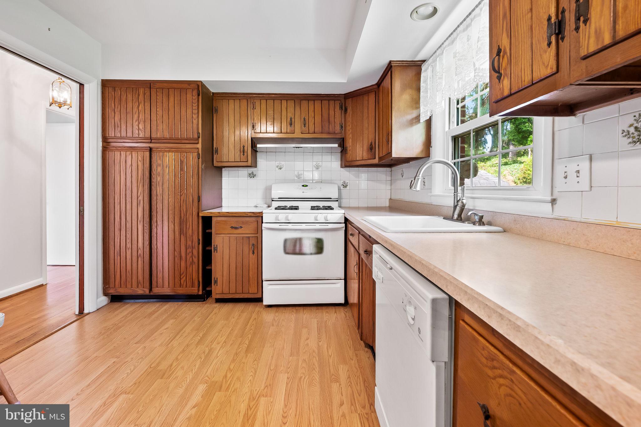 STRATFORD - Residential