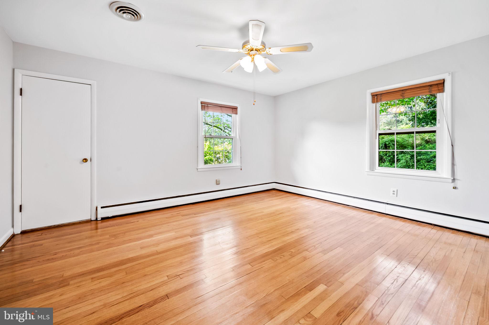 STRATFORD - Residential