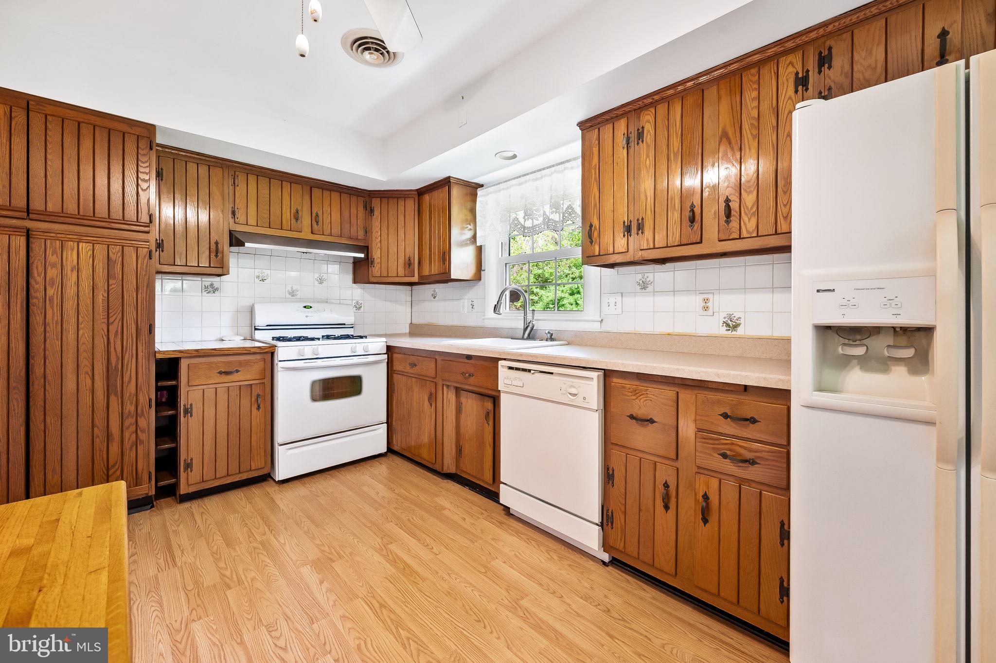 STRATFORD - Residential