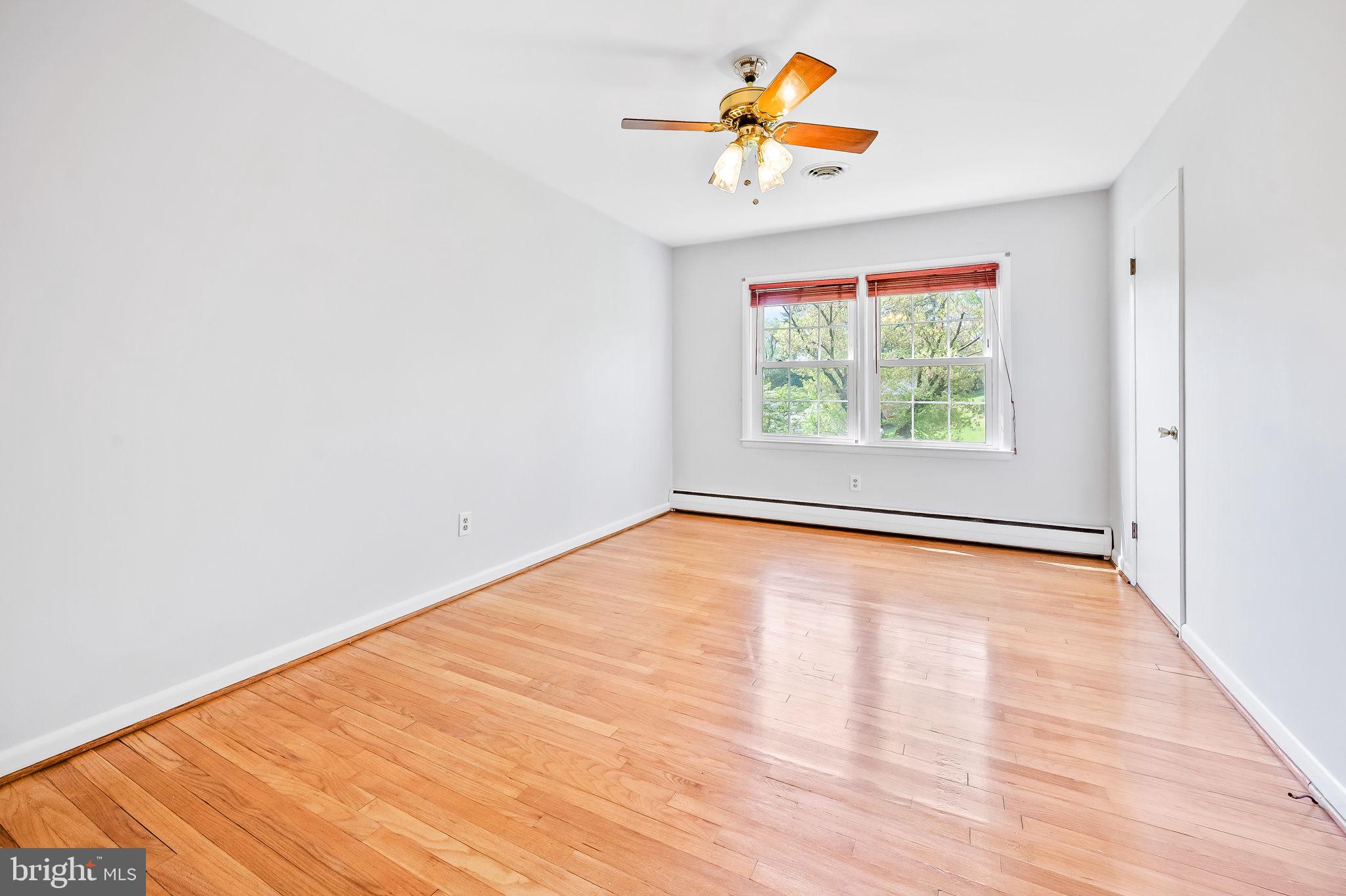 STRATFORD - Residential