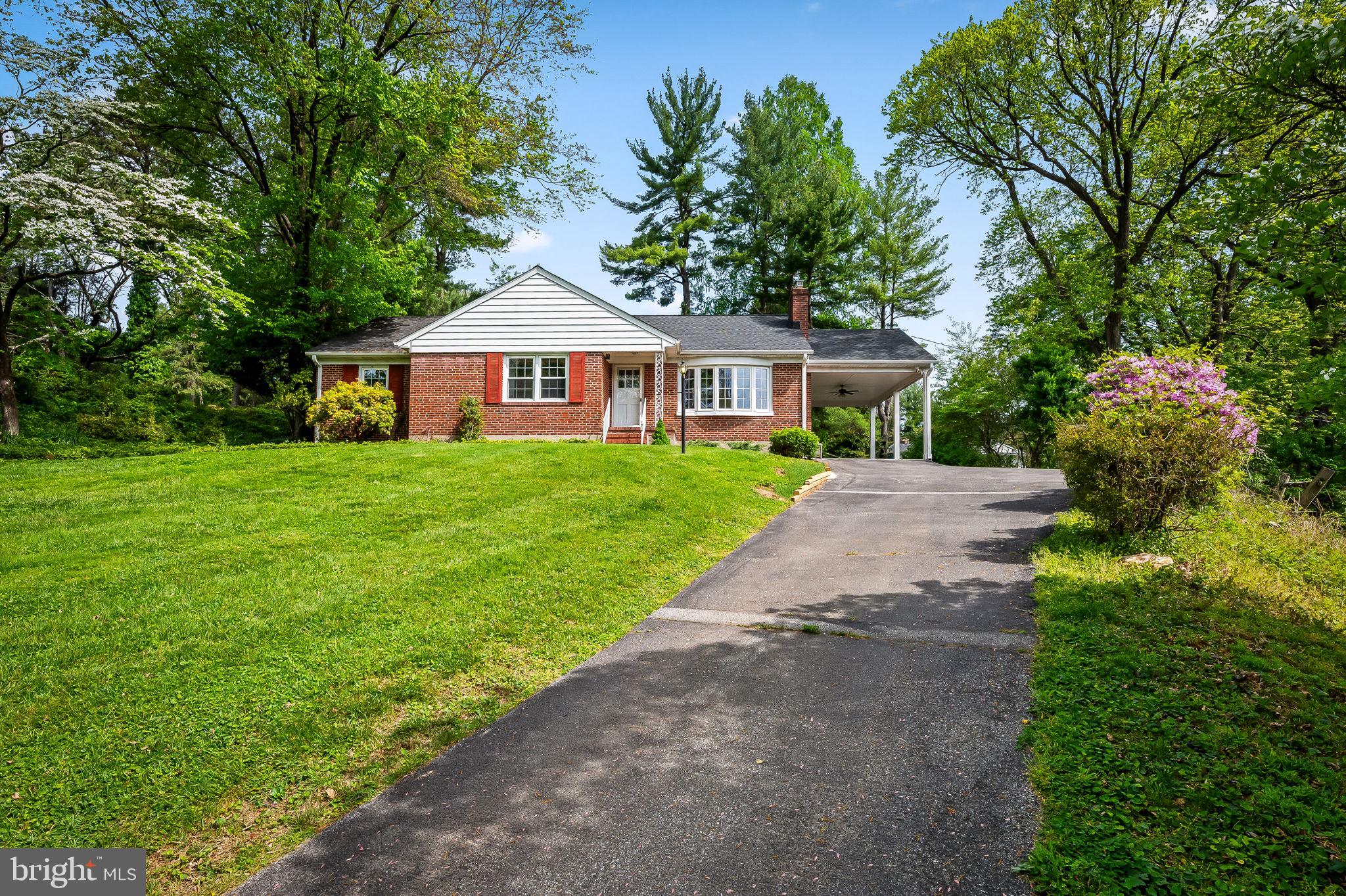 STRATFORD - Residential