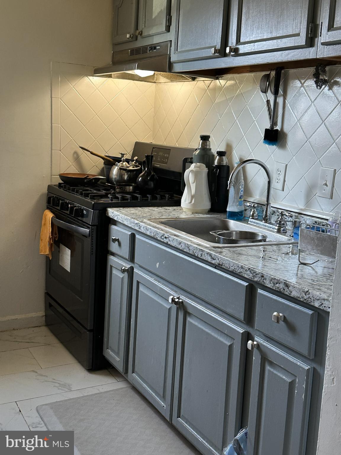 HYATTSVILLE - Residential