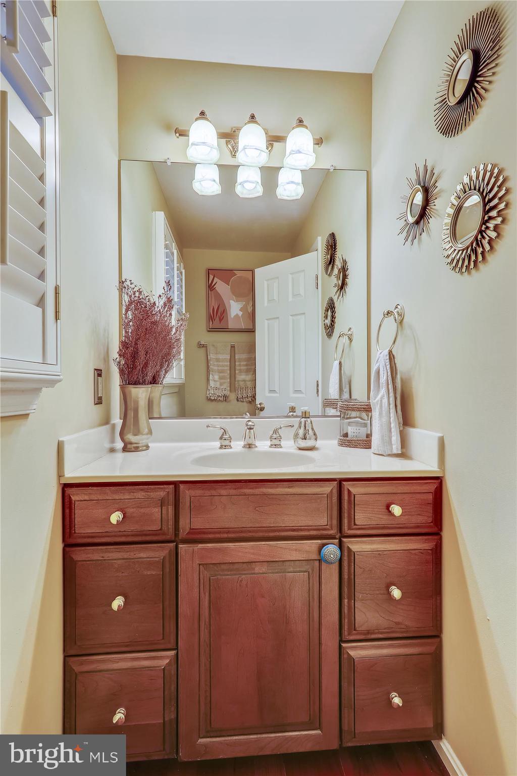 POPKINS FARM ESTATES - Residential Lease