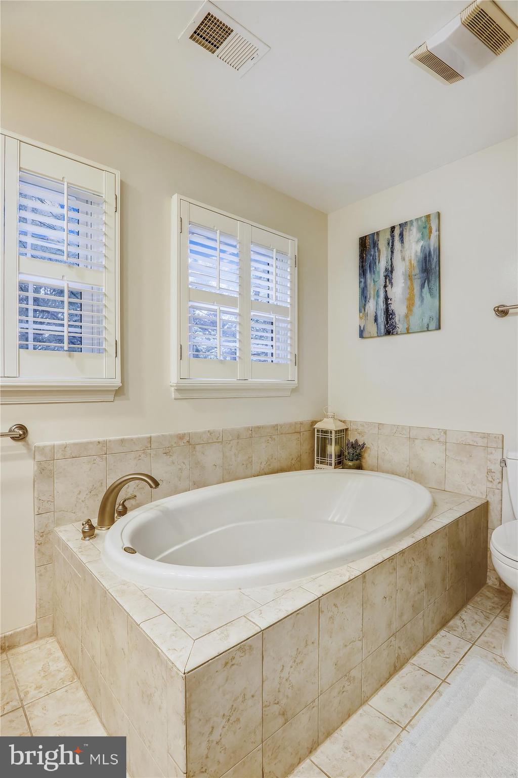 POPKINS FARM ESTATES - Residential Lease