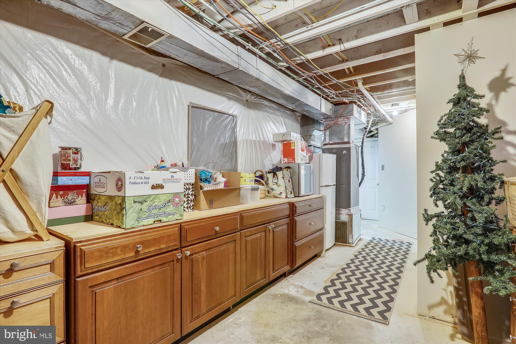 POPKINS FARM ESTATES - Residential Lease