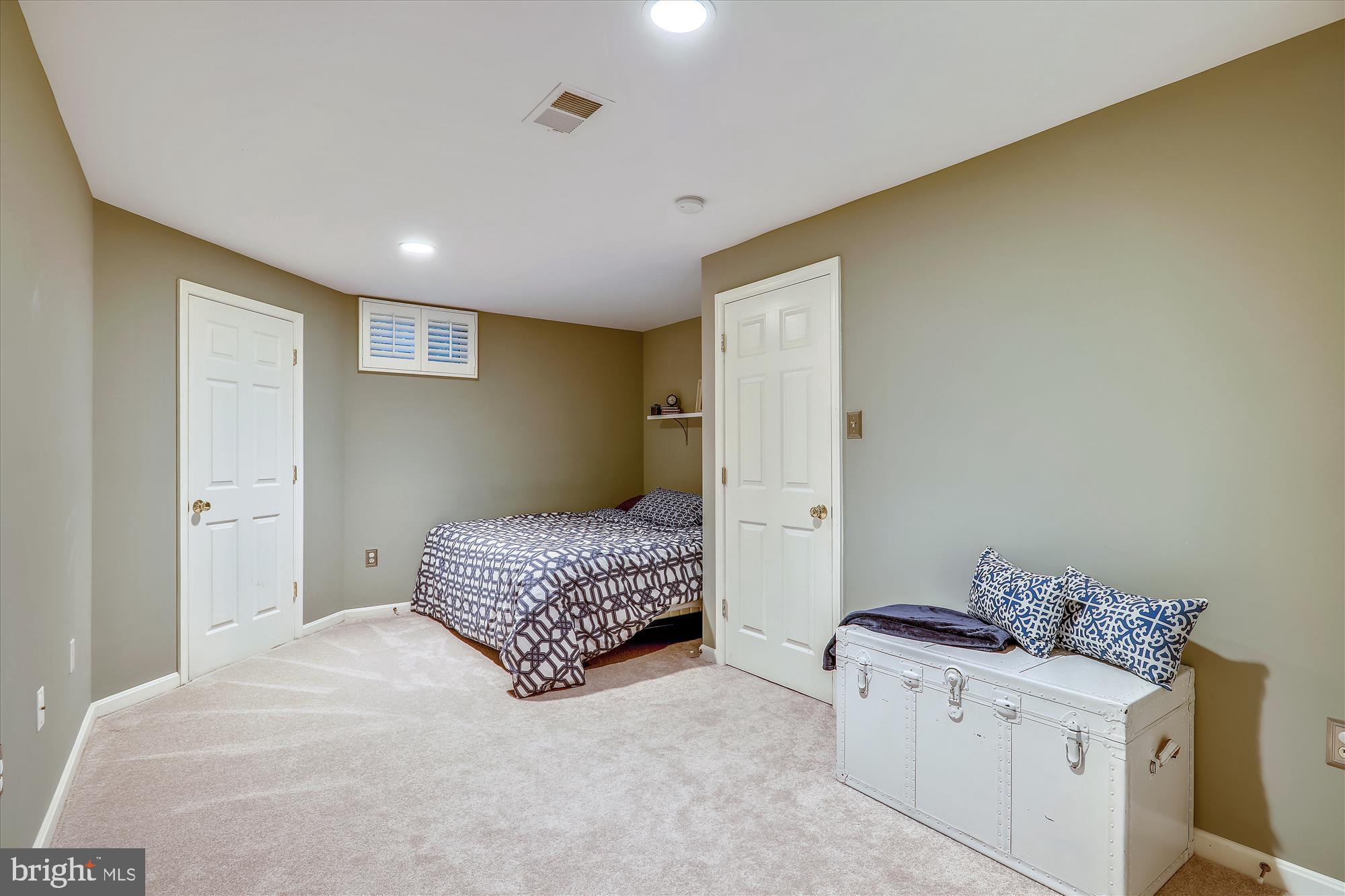 POPKINS FARM ESTATES - Residential Lease