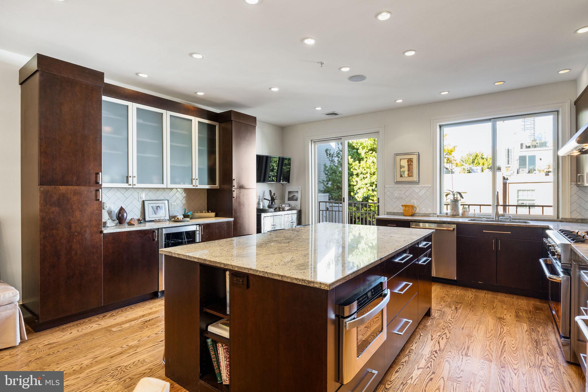 GRADUATE HOSPITAL - Residential