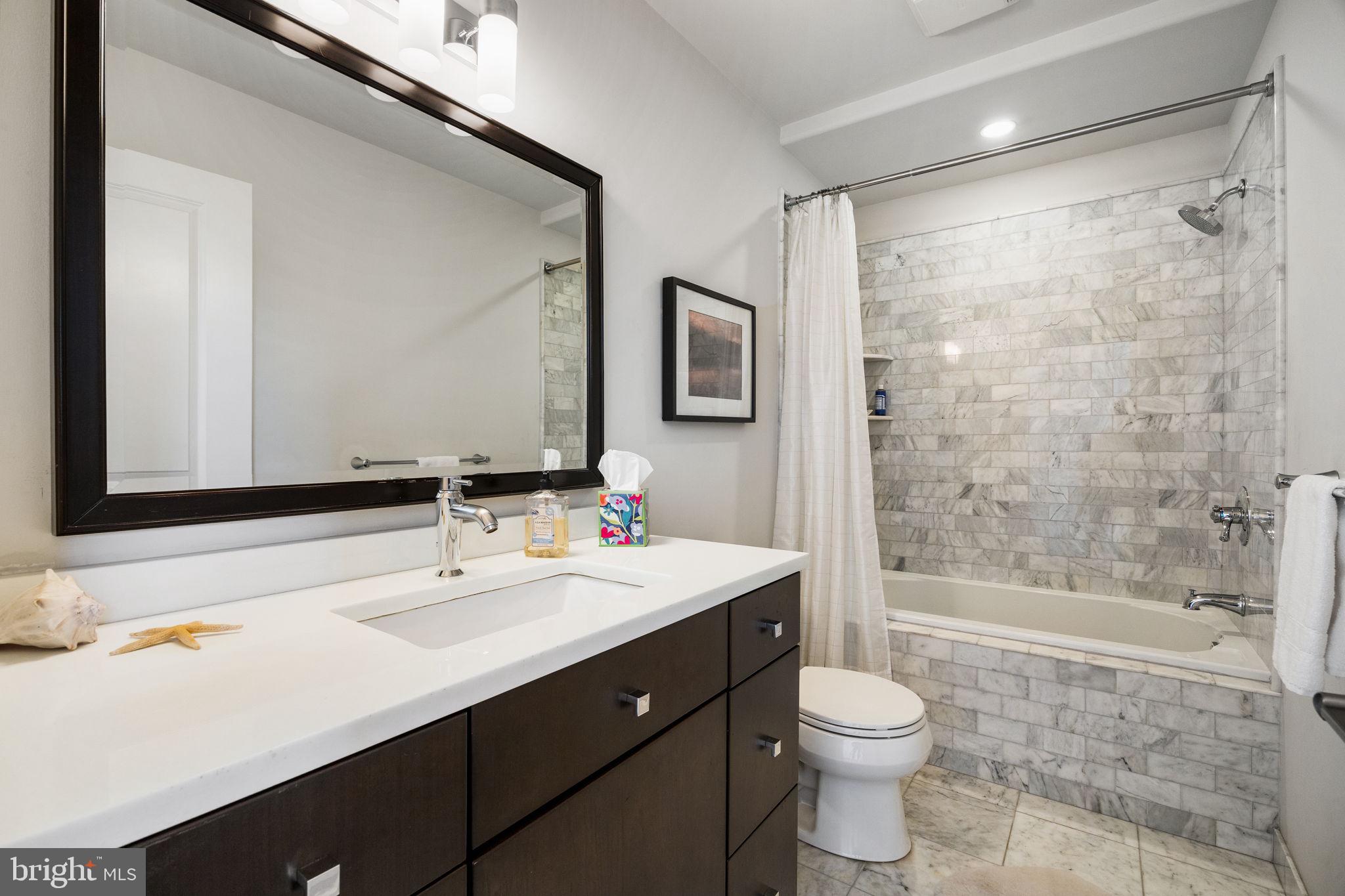 GRADUATE HOSPITAL - Residential