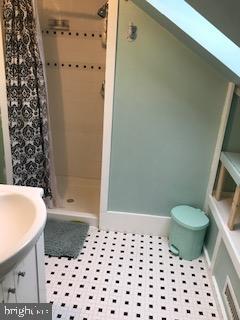 RED CEDAR HILL - Residential Lease