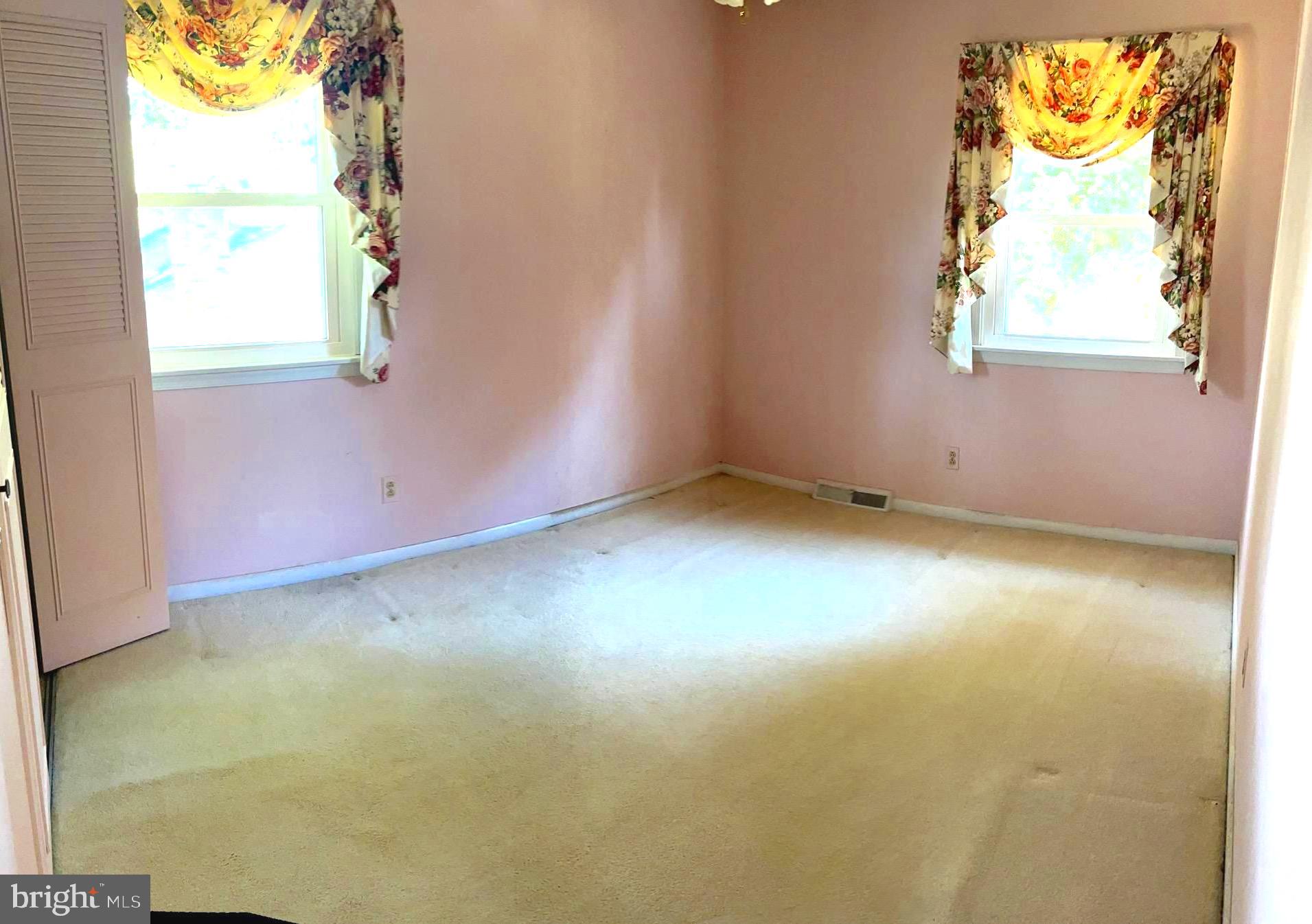 VALE HILLS - Residential