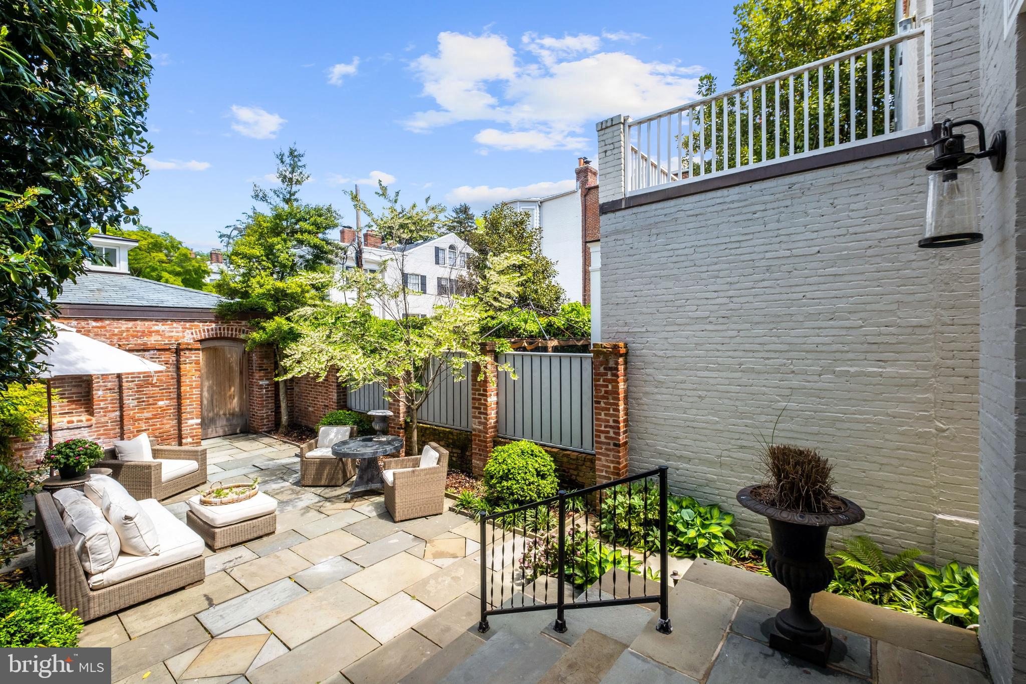 GEORGETOWN - Residential