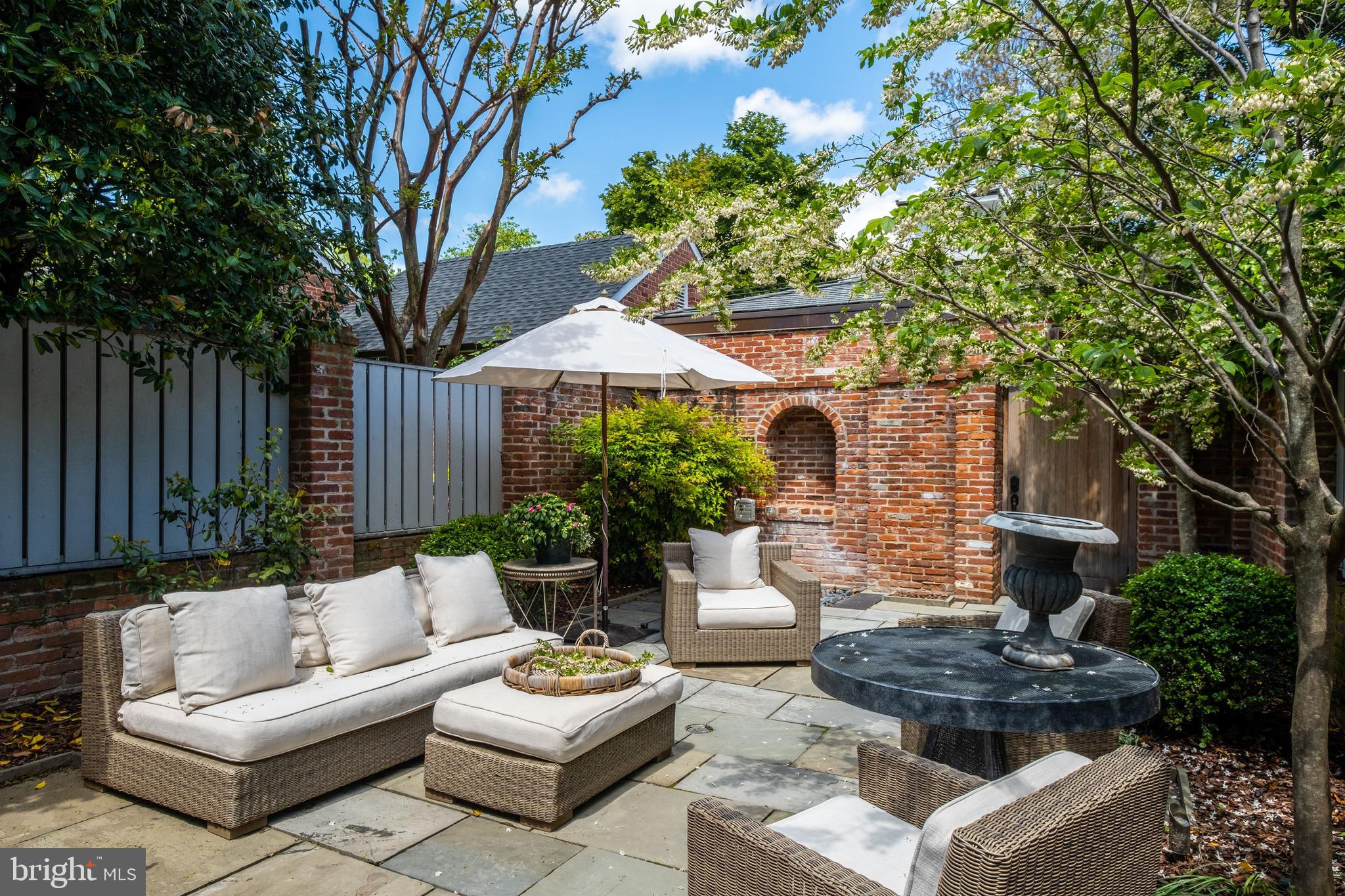 GEORGETOWN - Residential