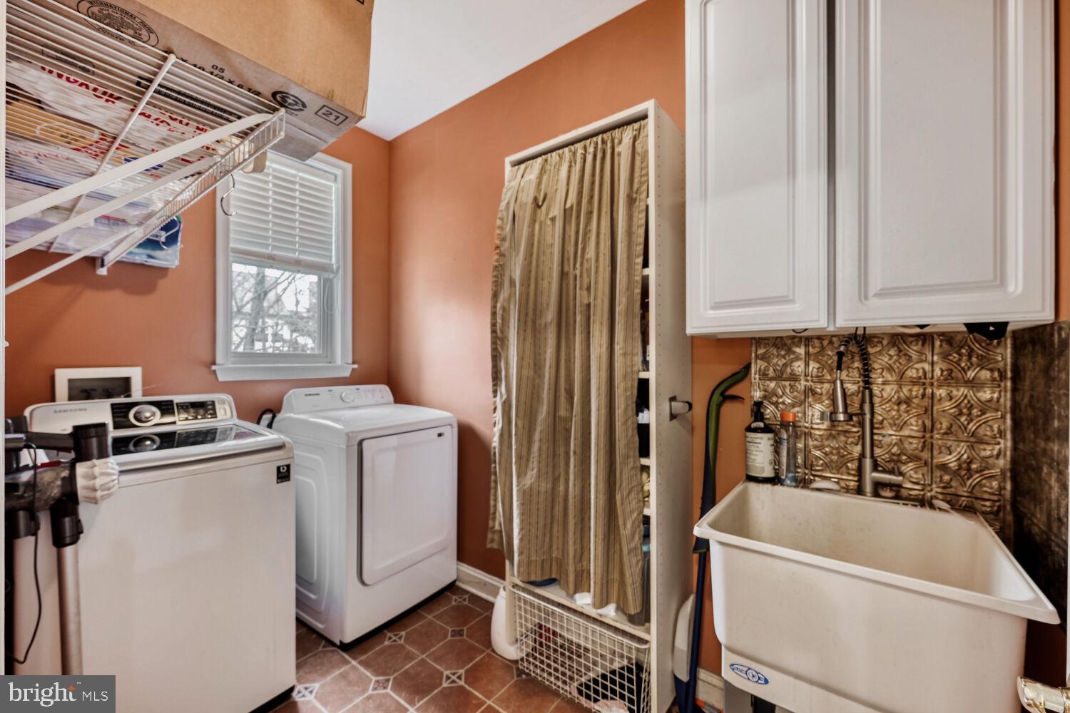 WAVERLY WOODS - Residential