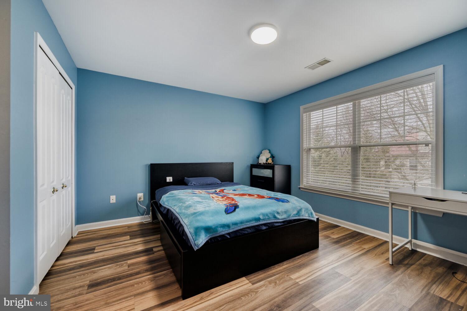 WAVERLY WOODS - Residential