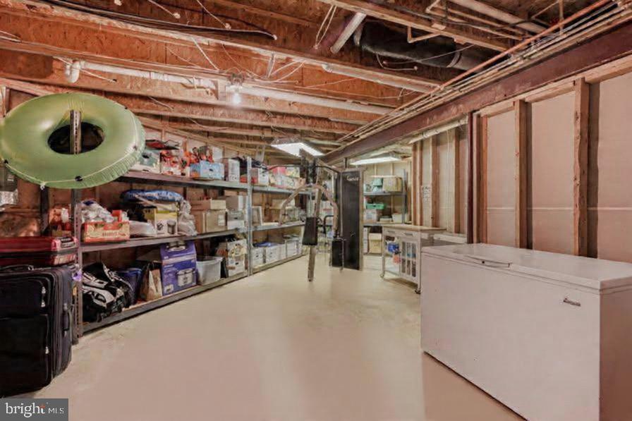 WAVERLY WOODS - Residential