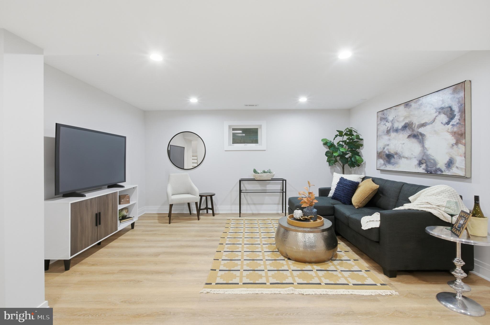 AURORA HILLS - Residential