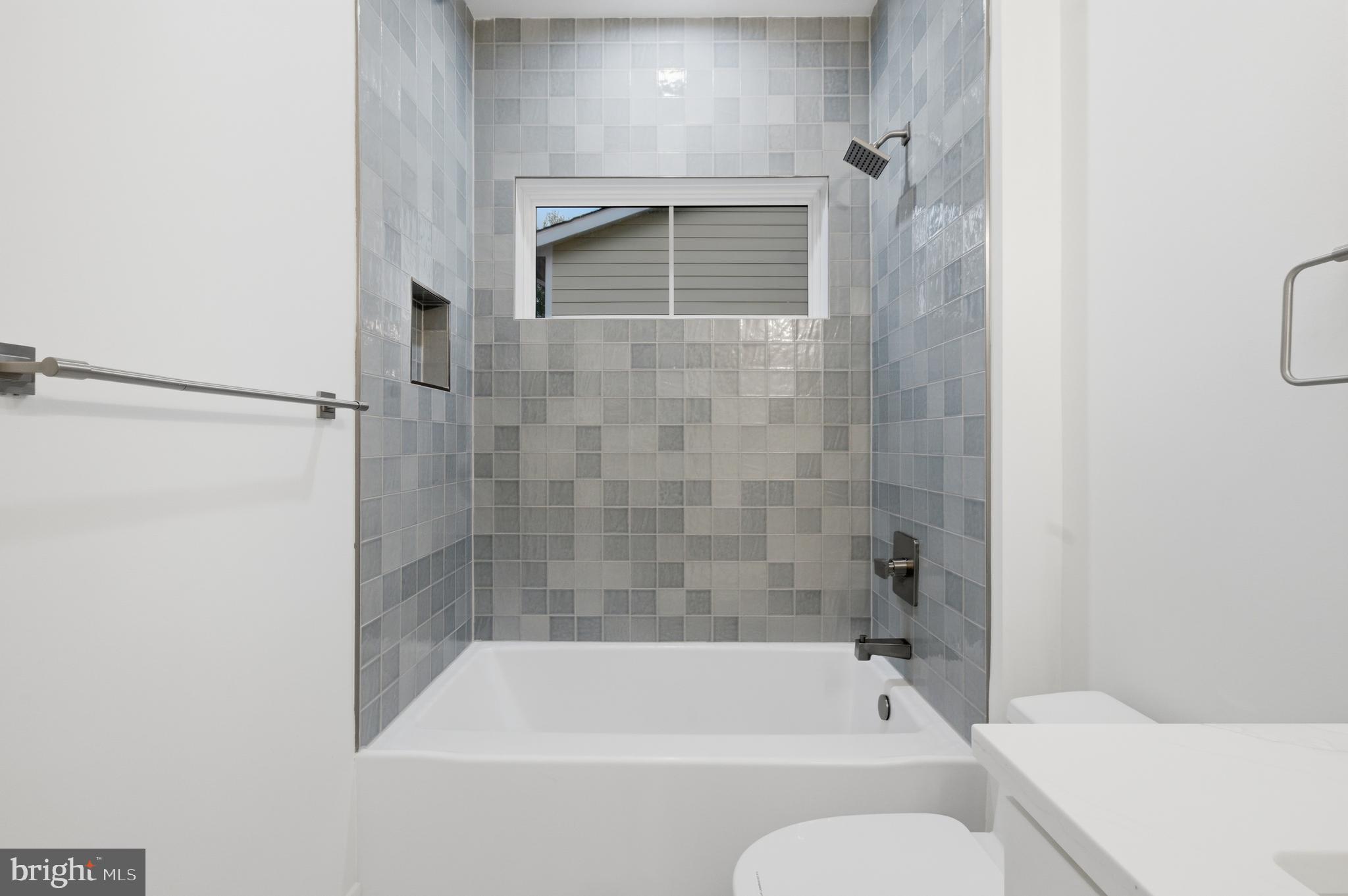 AURORA HILLS - Residential