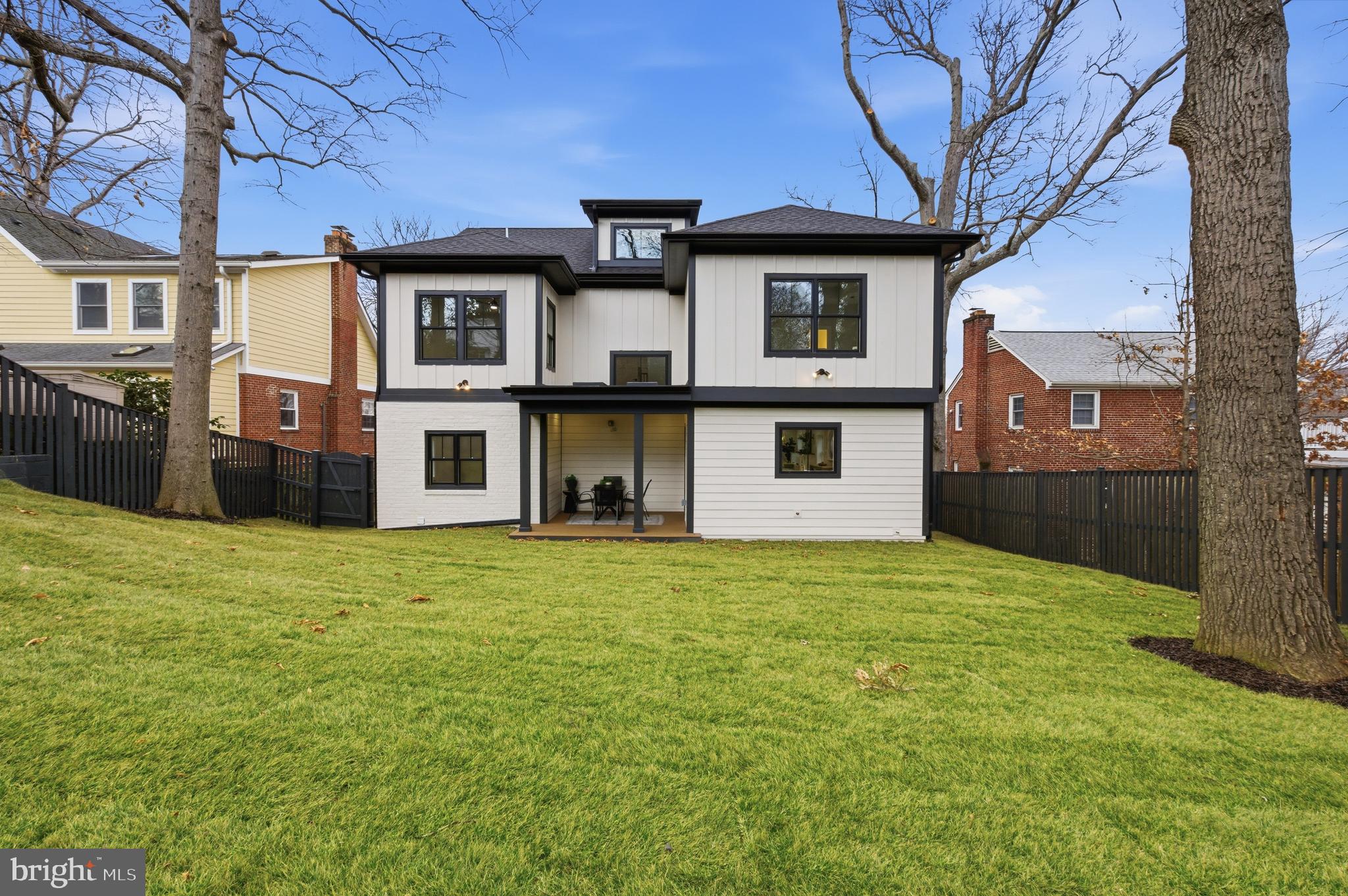 AURORA HILLS - Residential