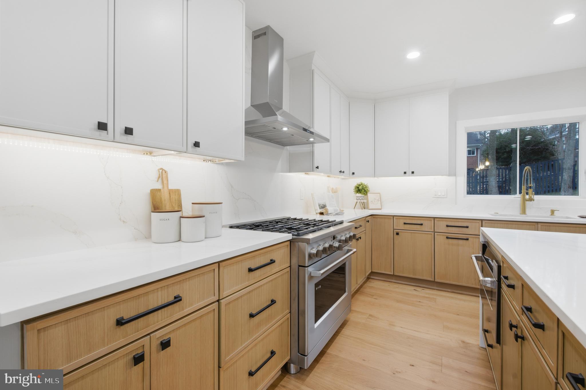 AURORA HILLS - Residential