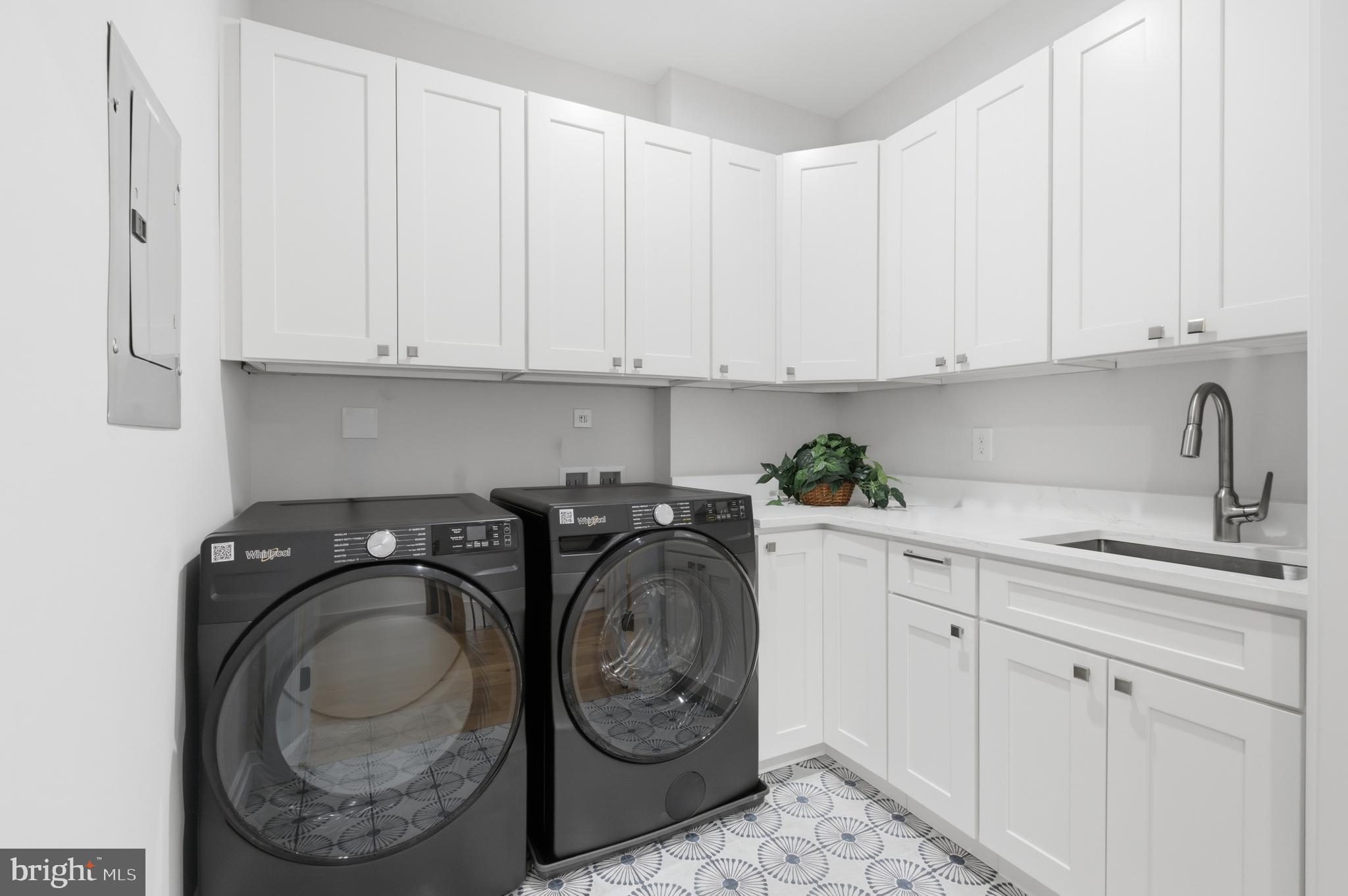 AURORA HILLS - Residential