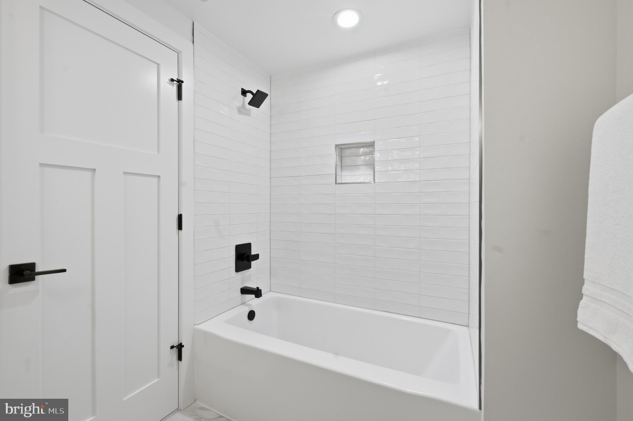 AURORA HILLS - Residential