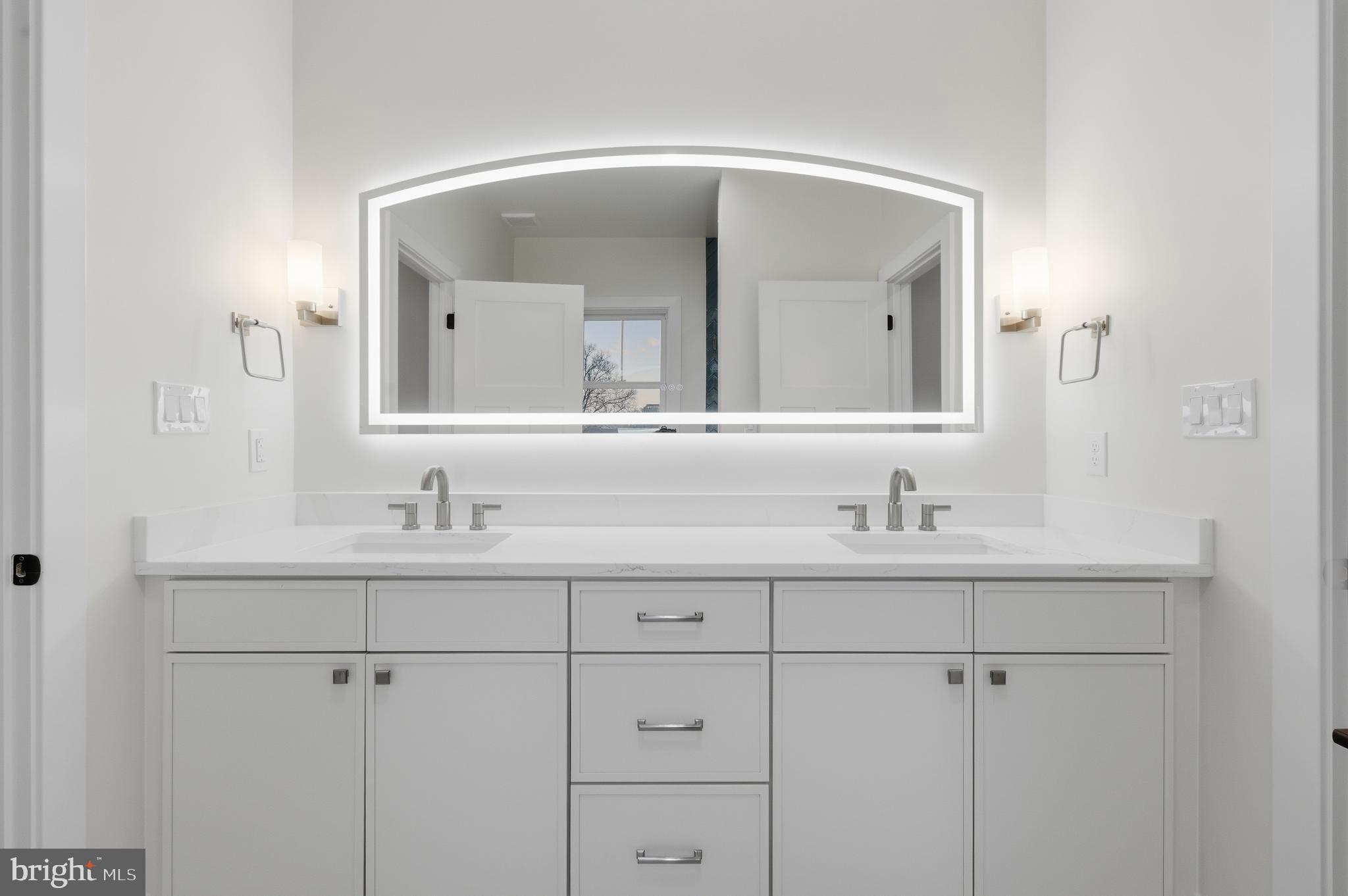 AURORA HILLS - Residential