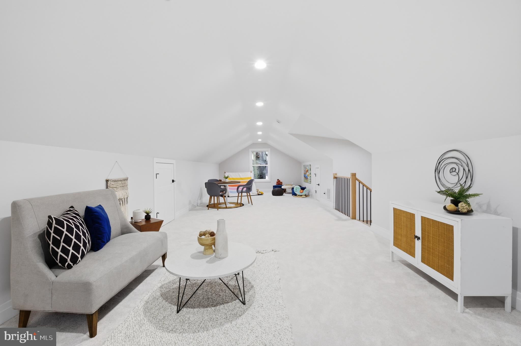 AURORA HILLS - Residential