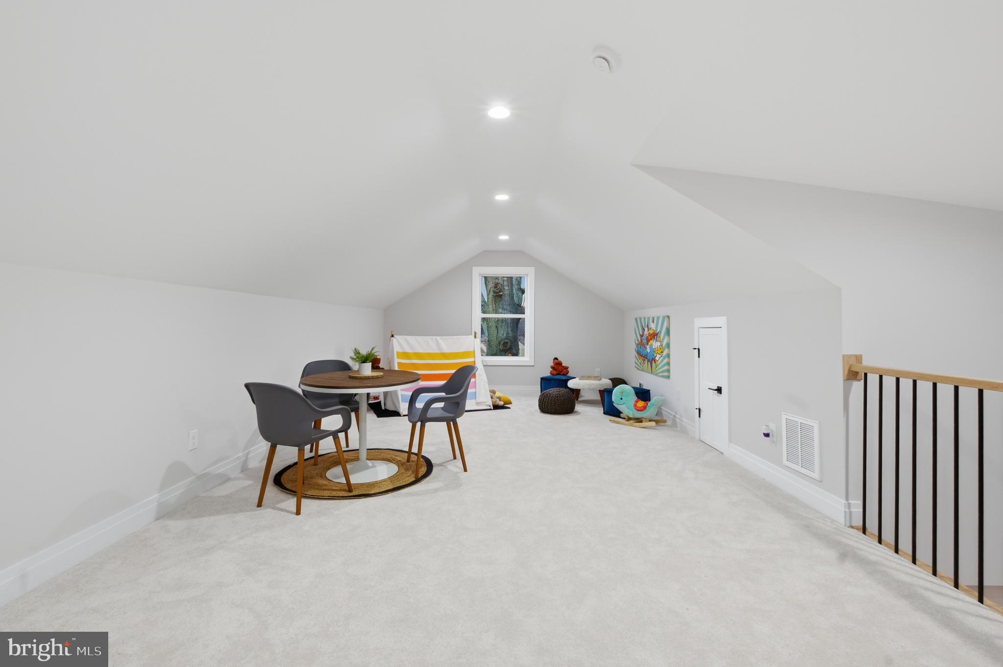 AURORA HILLS - Residential