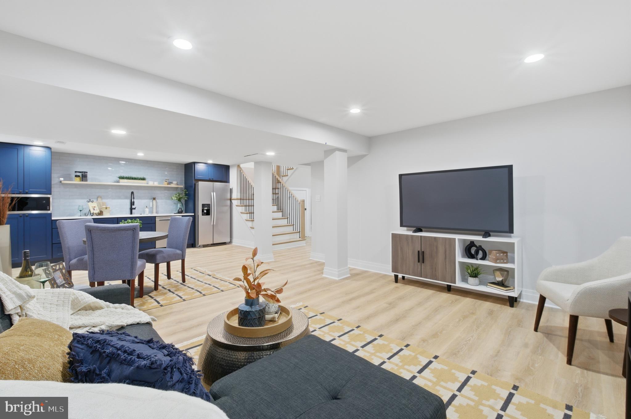 AURORA HILLS - Residential