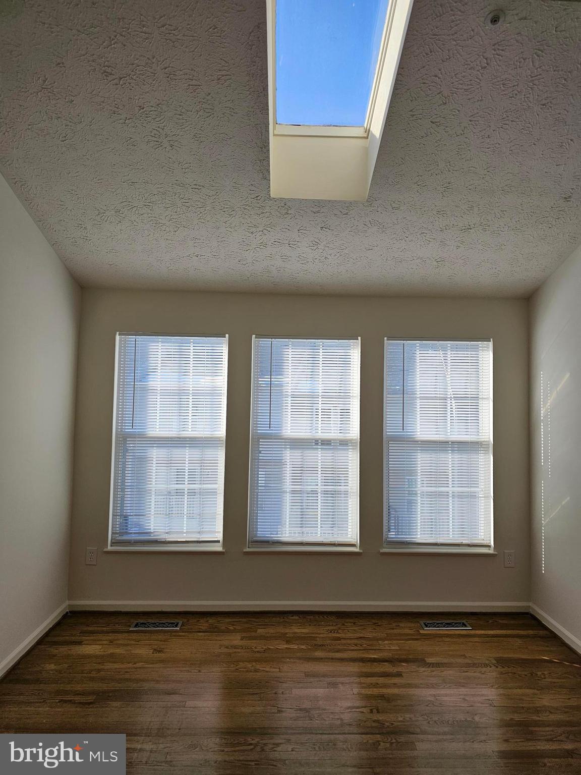 RUSSETT - Residential Lease