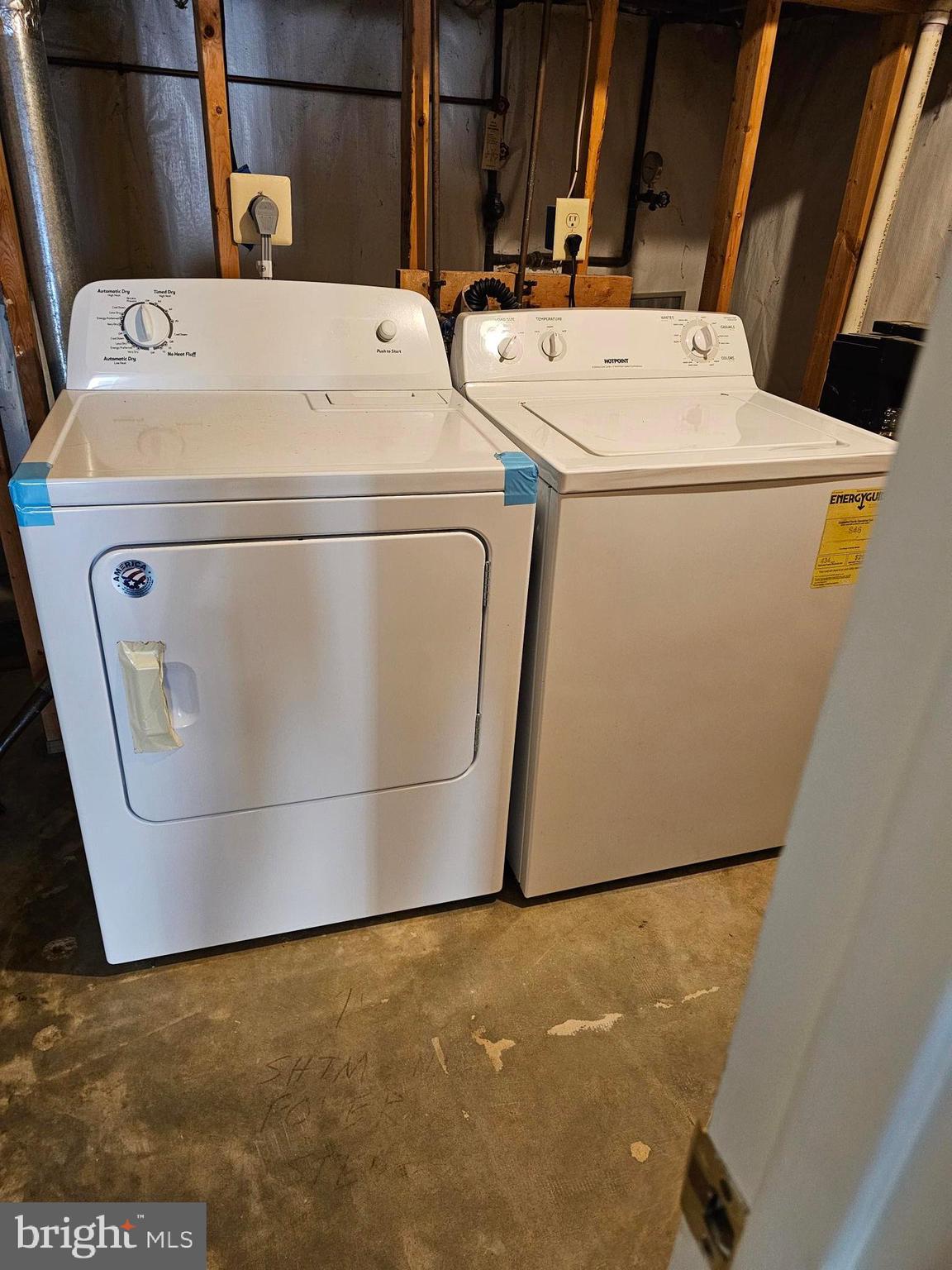 RUSSETT - Residential Lease