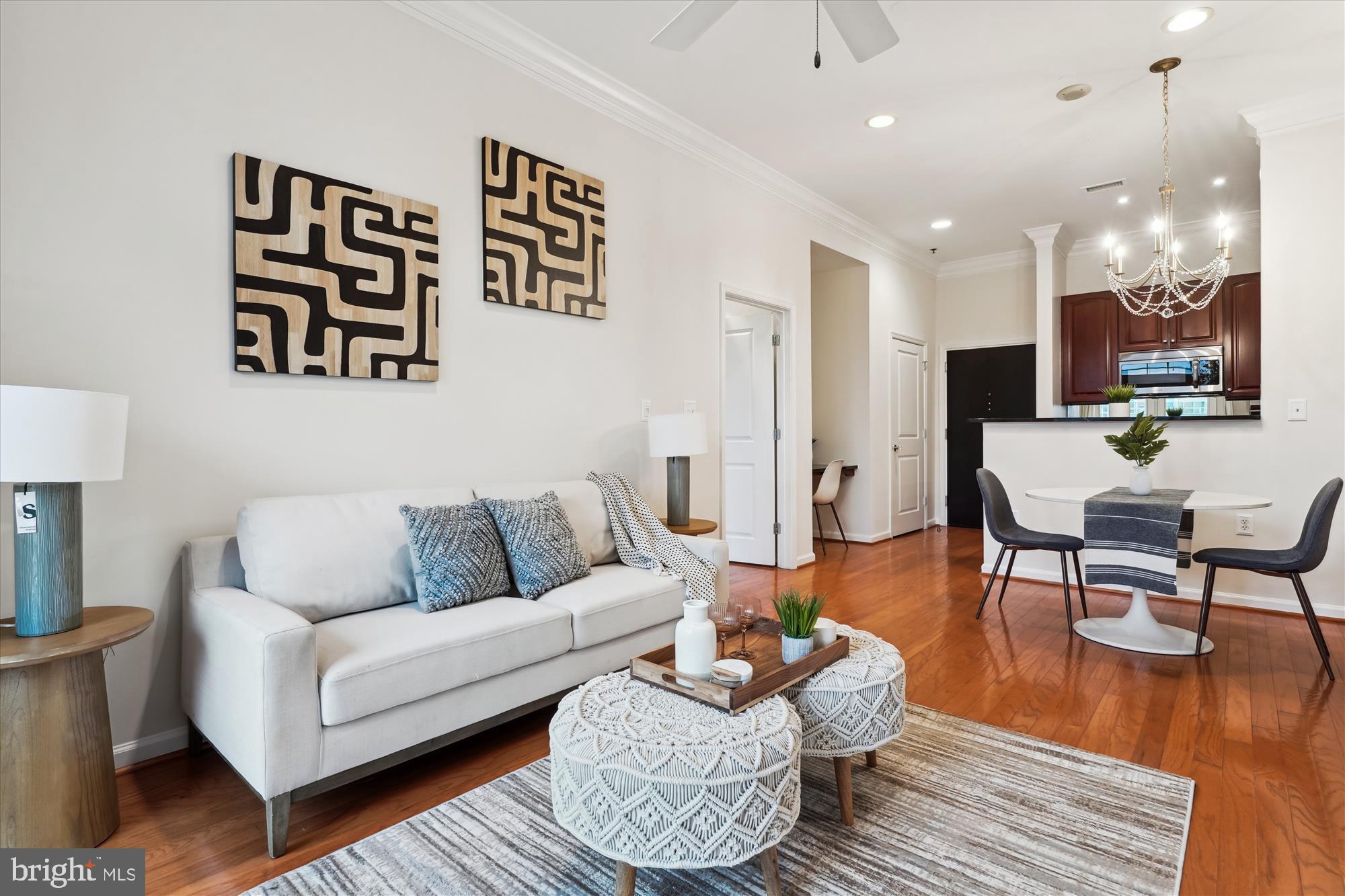 309 HOLLAND LANE 322