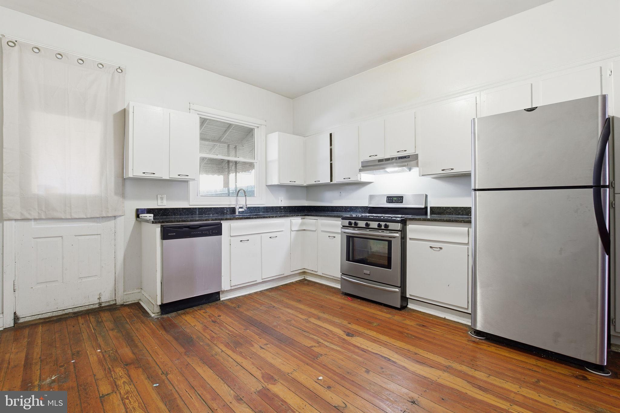 GREEKTOWN - Residential