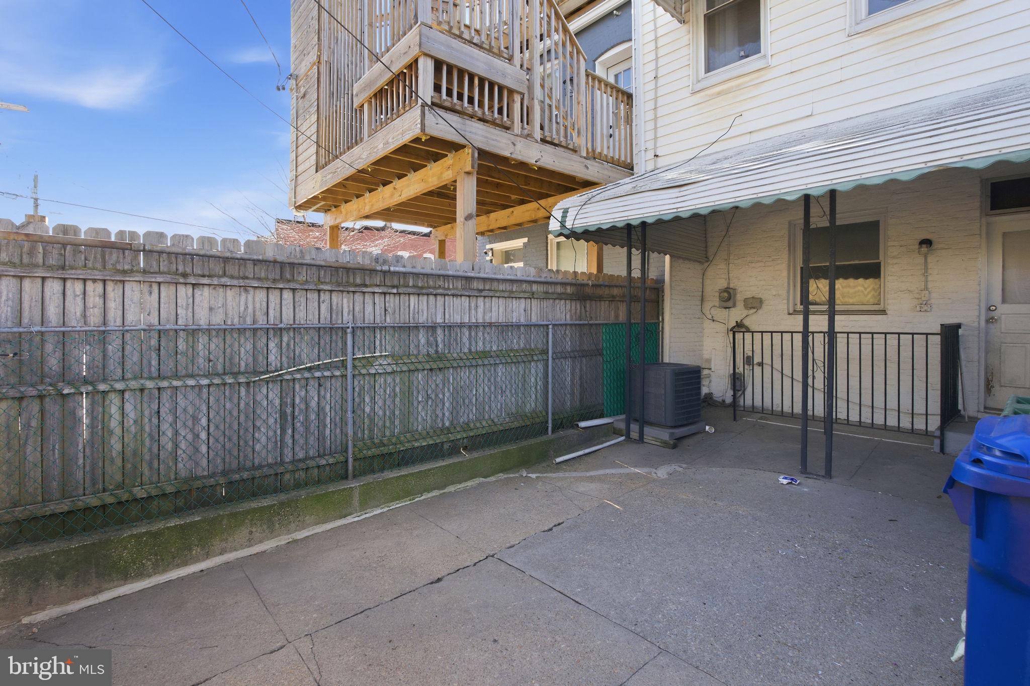 GREEKTOWN - Residential