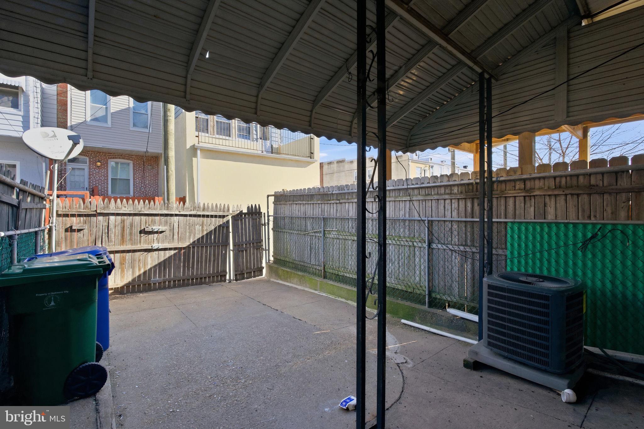 GREEKTOWN - Residential