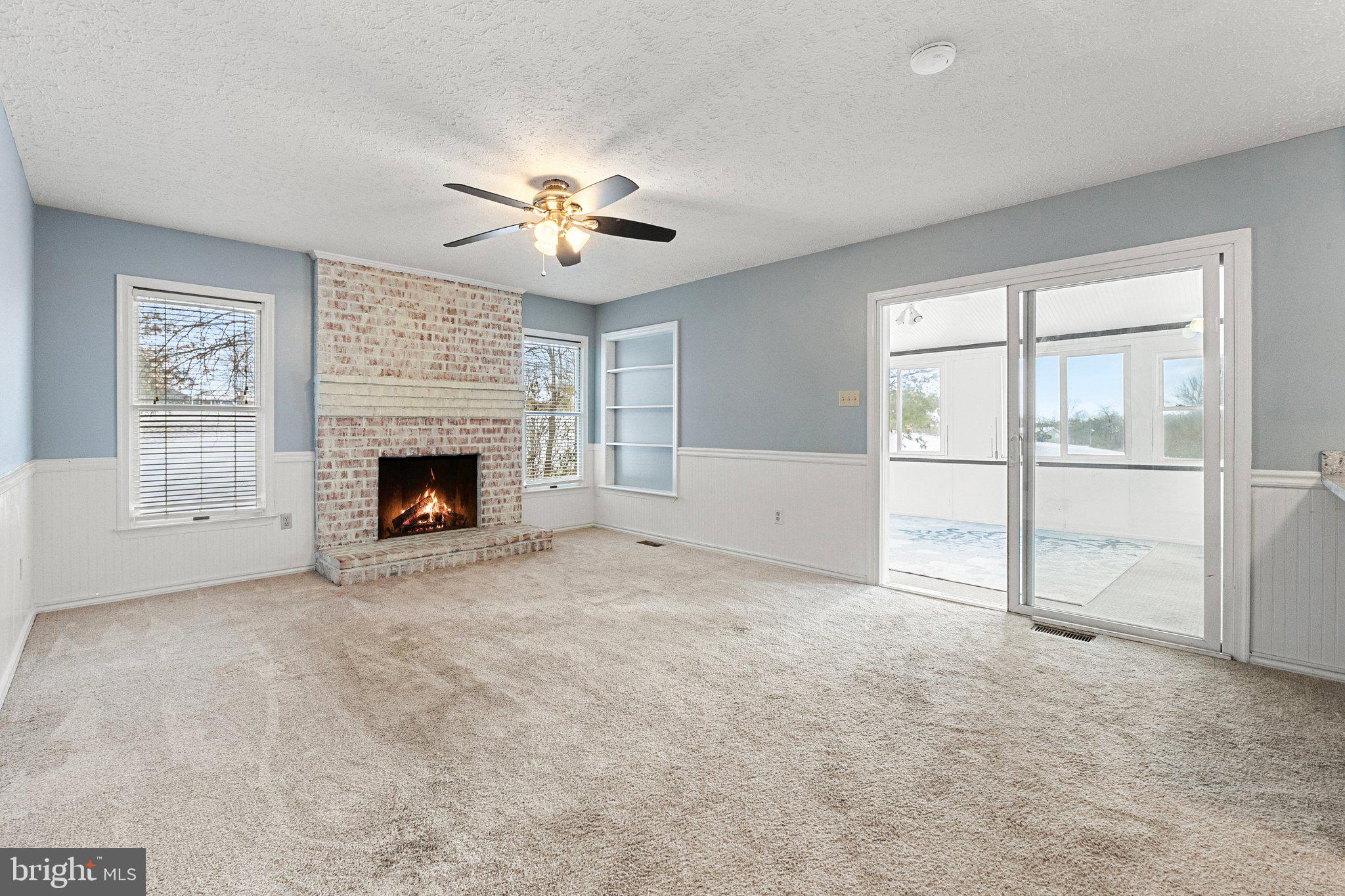 LAKE HOLIDAY ESTATES - Residential