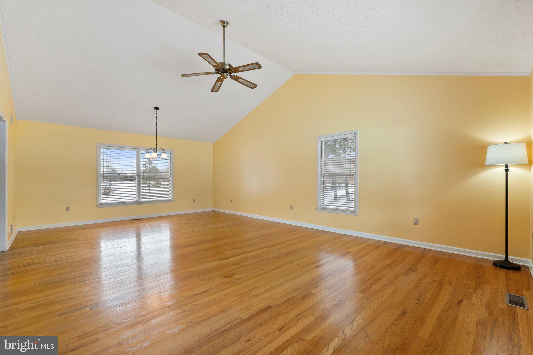 LAKE HOLIDAY ESTATES - Residential