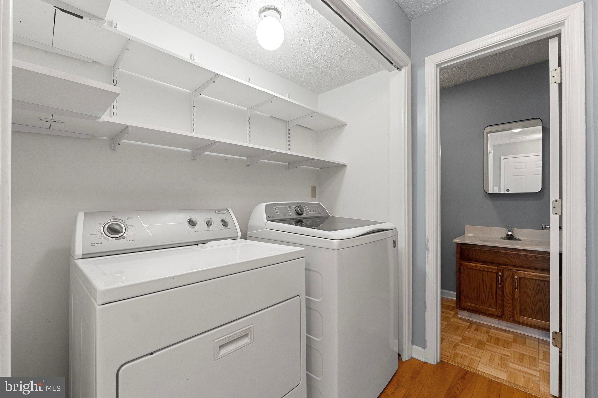 LAKE HOLIDAY ESTATES - Residential