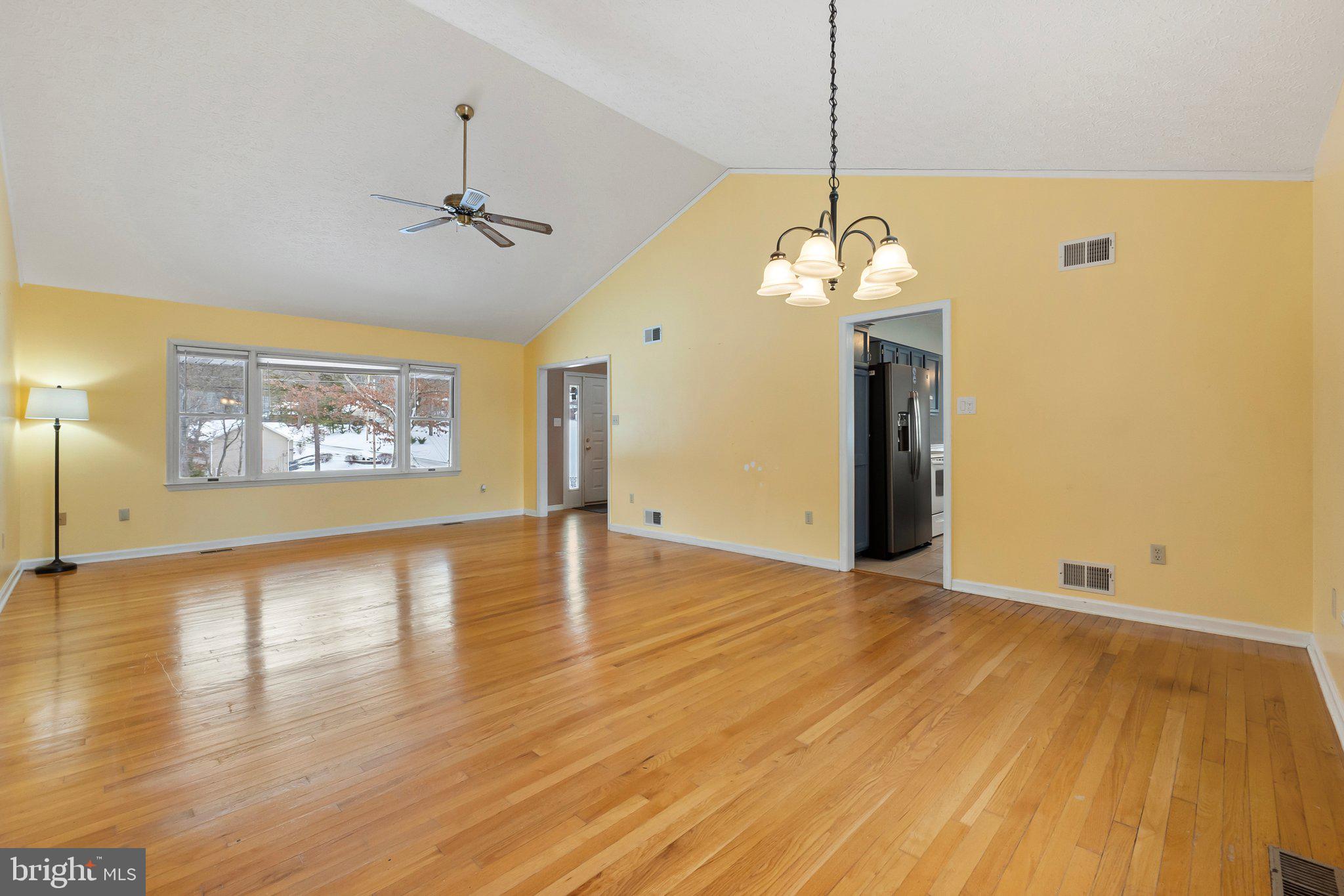 LAKE HOLIDAY ESTATES - Residential