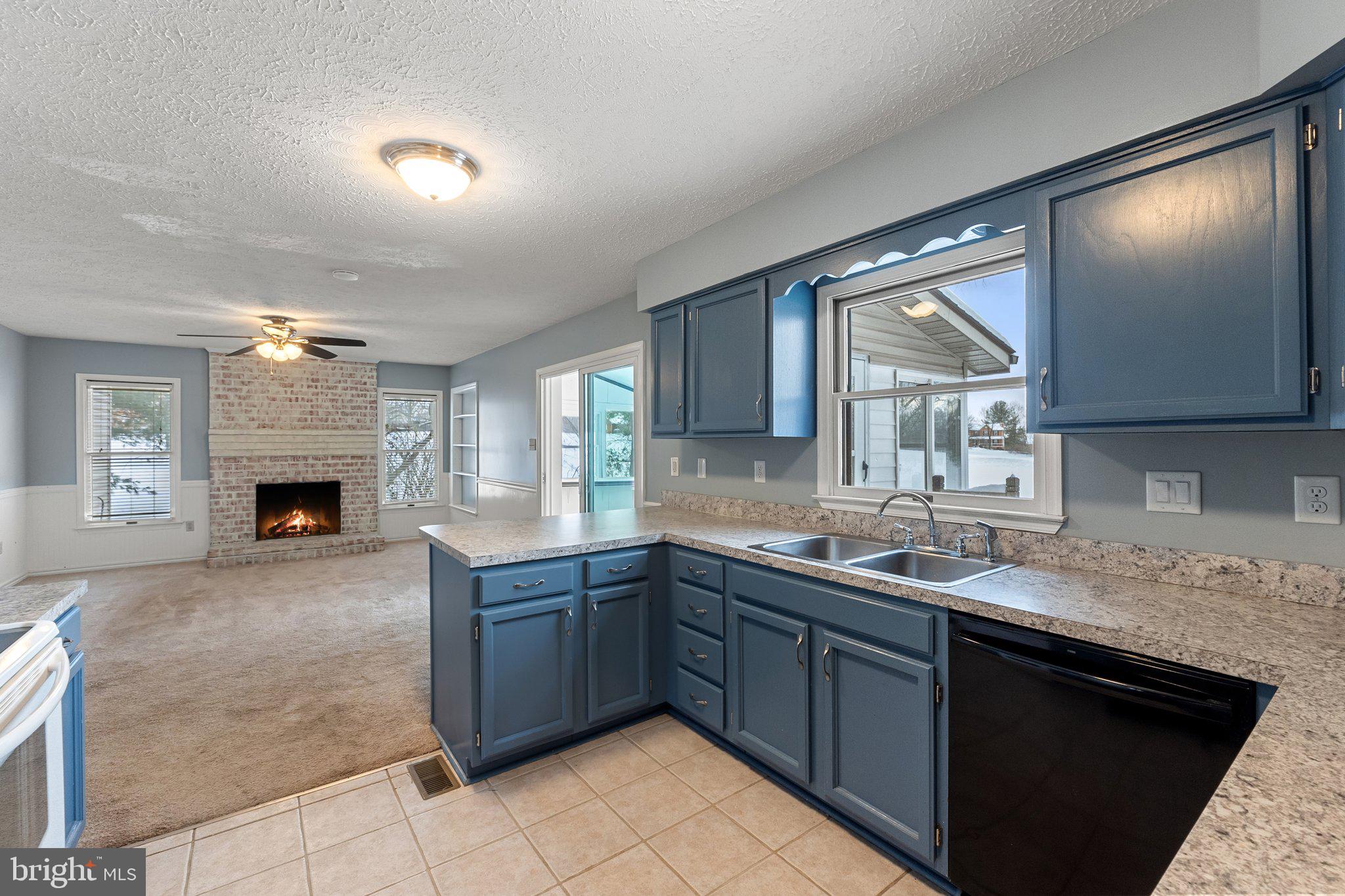 LAKE HOLIDAY ESTATES - Residential