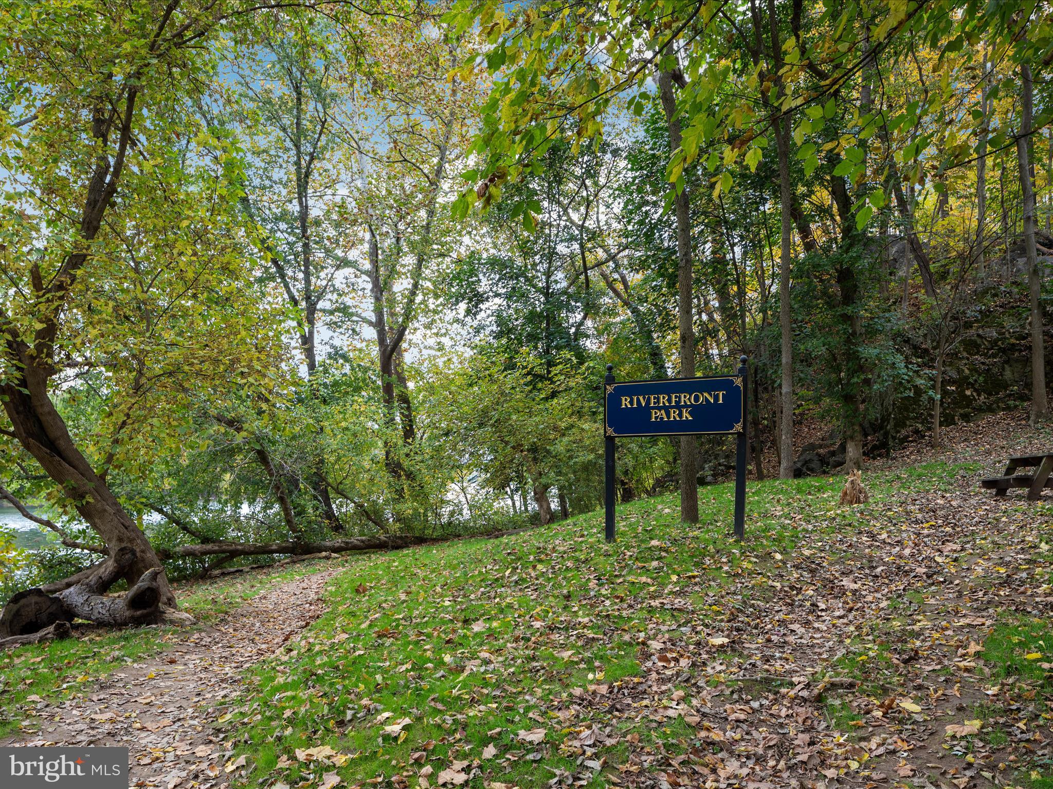 SHEPHERDSTOWNE ESTATES - Residential