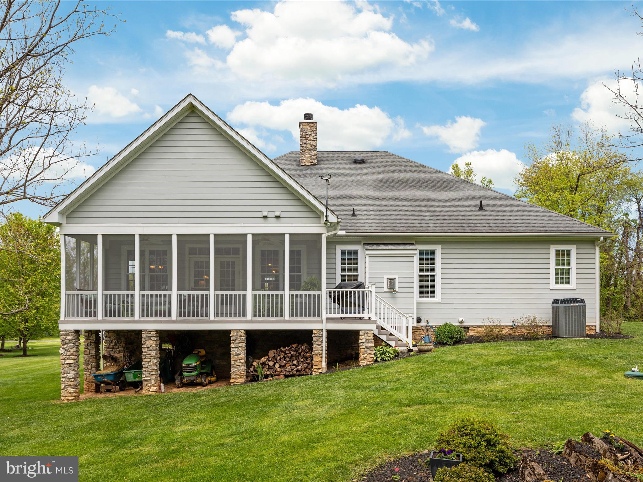 SHEPHERDSTOWNE ESTATES - Residential