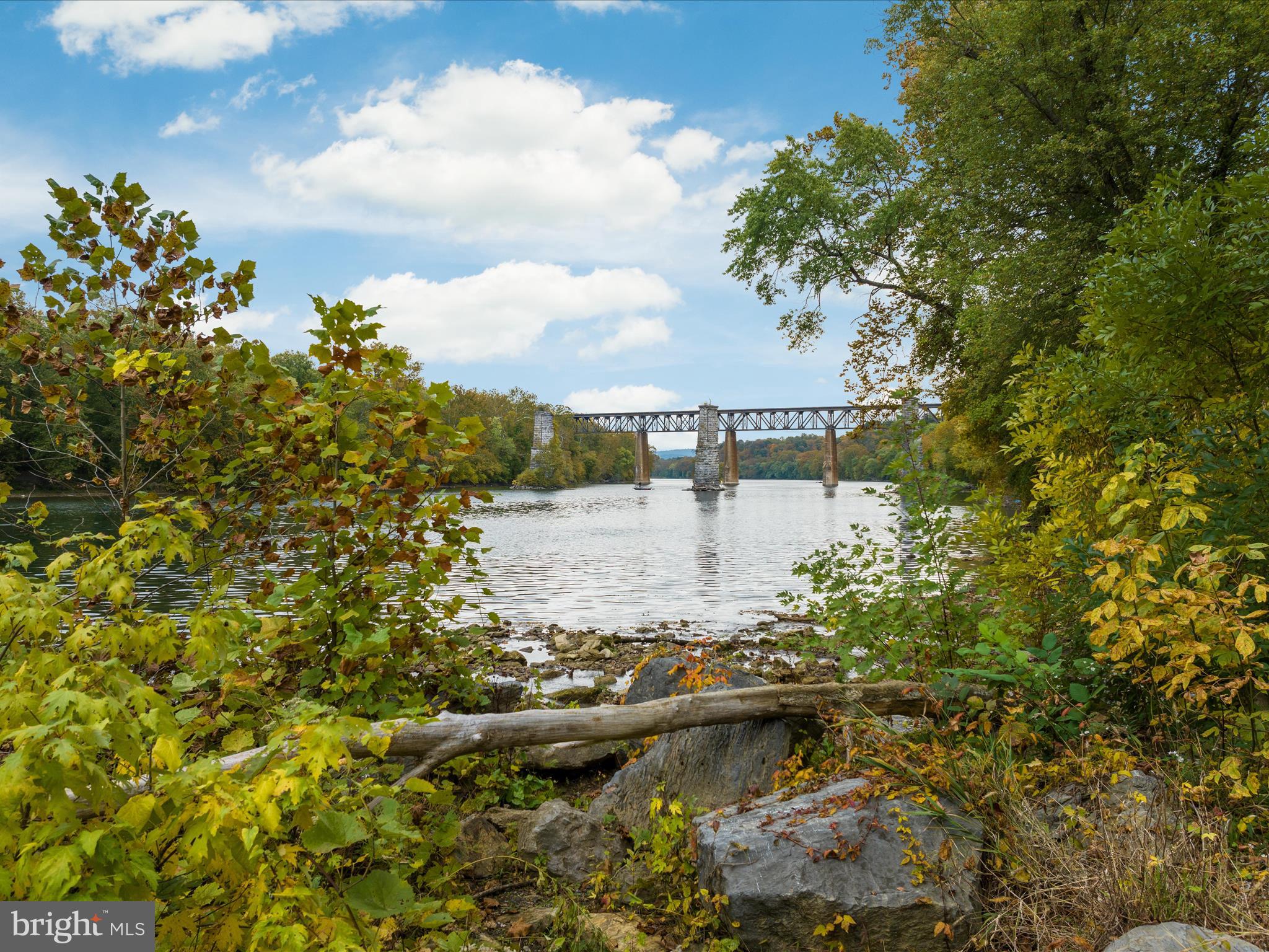 SHEPHERDSTOWNE ESTATES - Residential