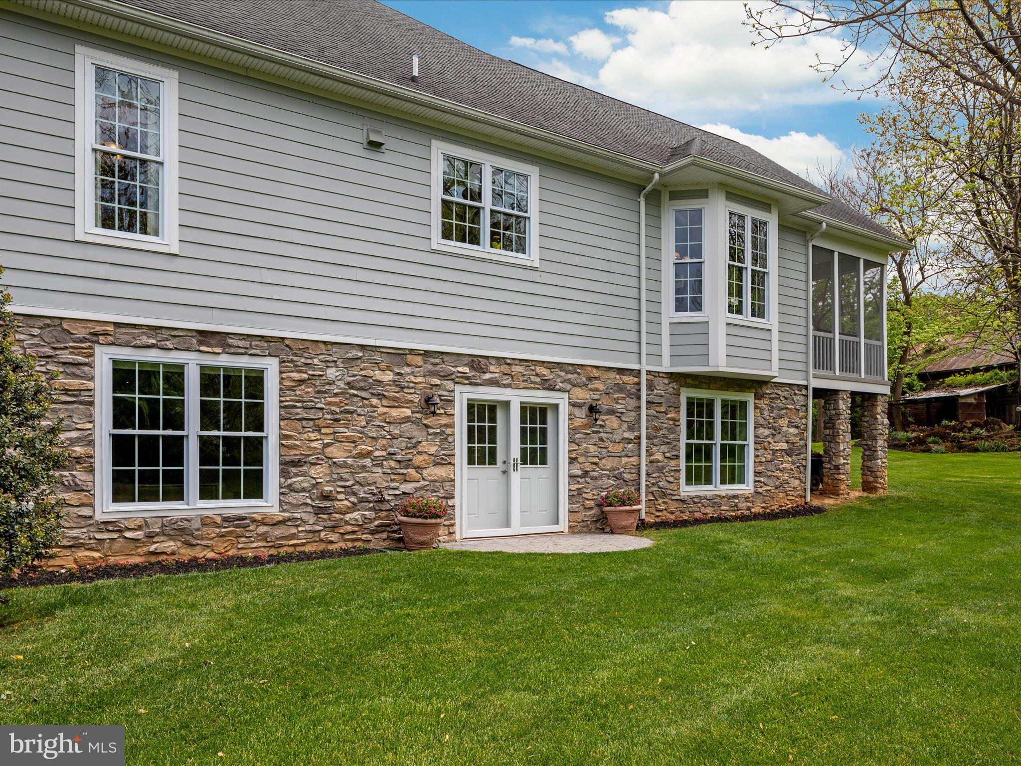 SHEPHERDSTOWNE ESTATES - Residential