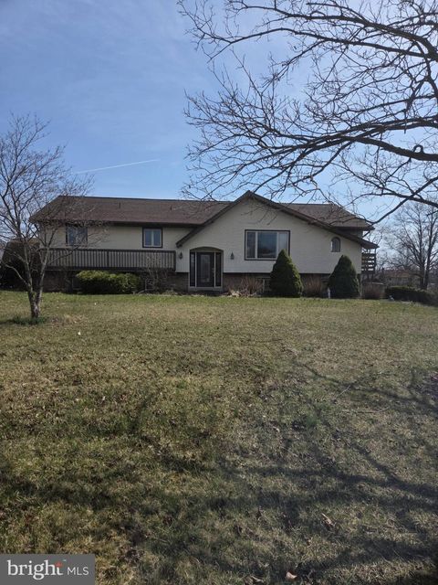 Homes For Sale - 119 Red Fox Lane<br/> HARRISBURG, PA 17112